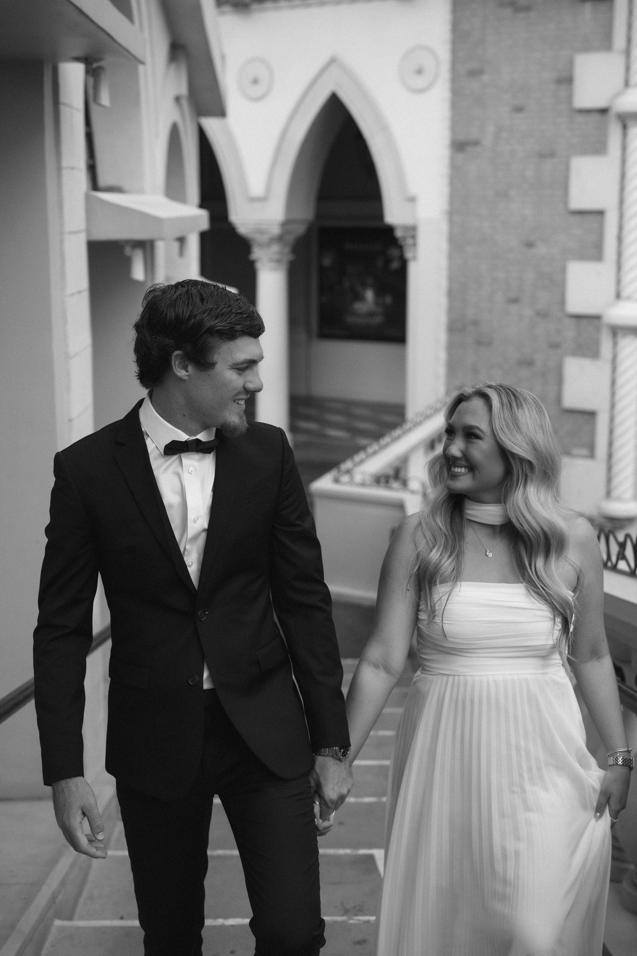 T&B. Wedding & elopement photographer Viktoriya Kravtsov. Las Vegas