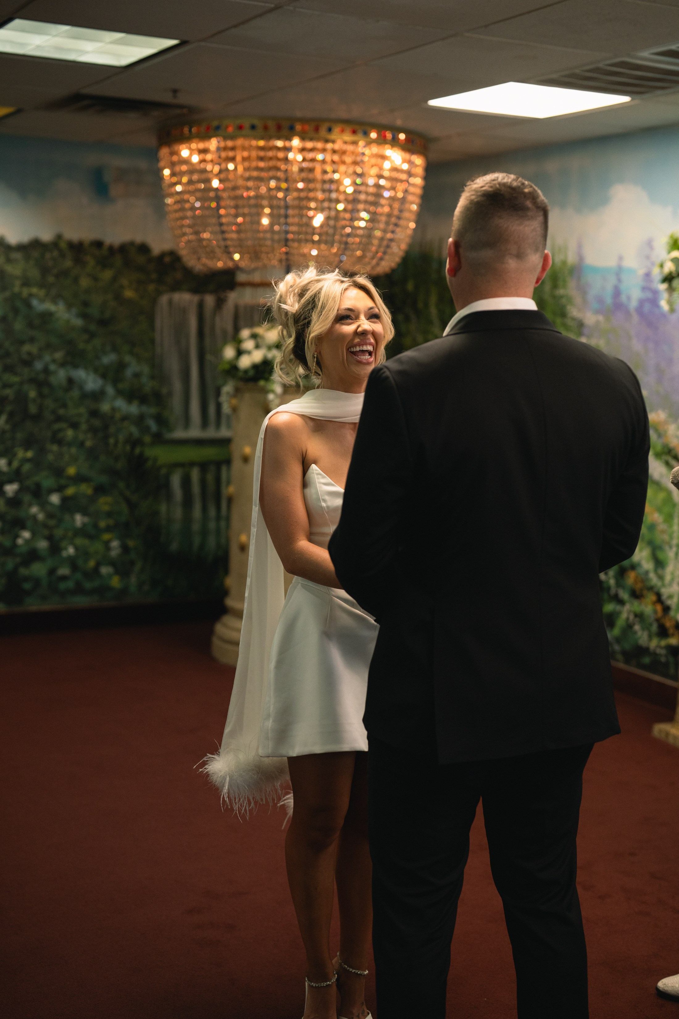R&B. Wedding & elopement photographer Viktoriya Kravtsov. Las Vegas