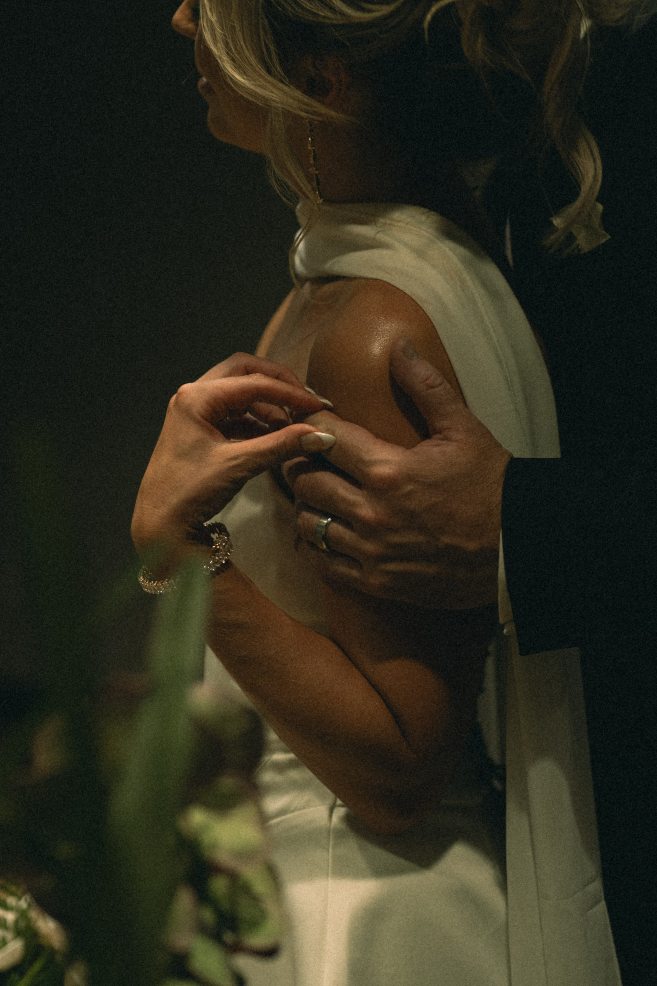 R&B. Wedding & elopement photographer Viktoriya Kravtsov. Las Vegas