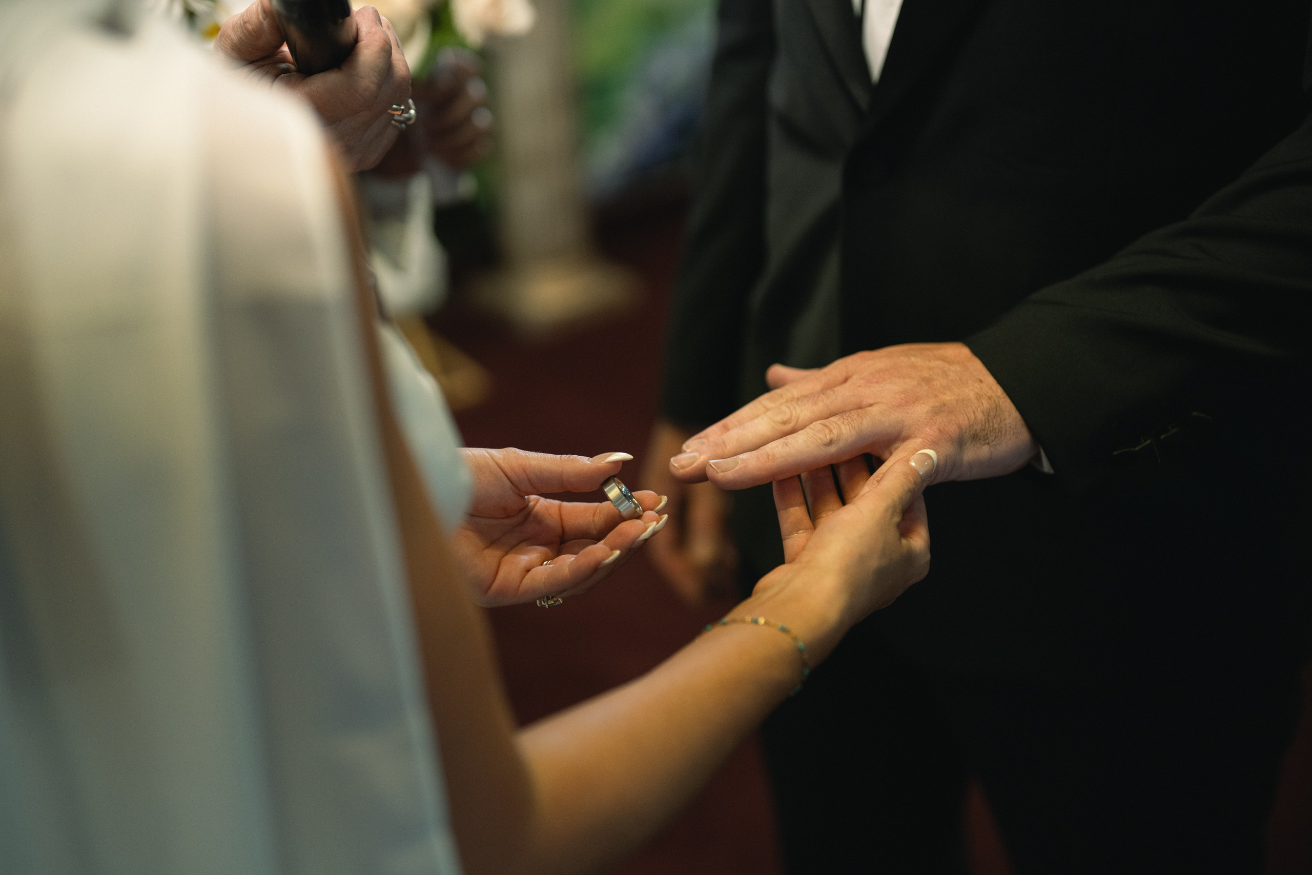 R&B. Wedding & elopement photographer Viktoriya Kravtsov. Las Vegas