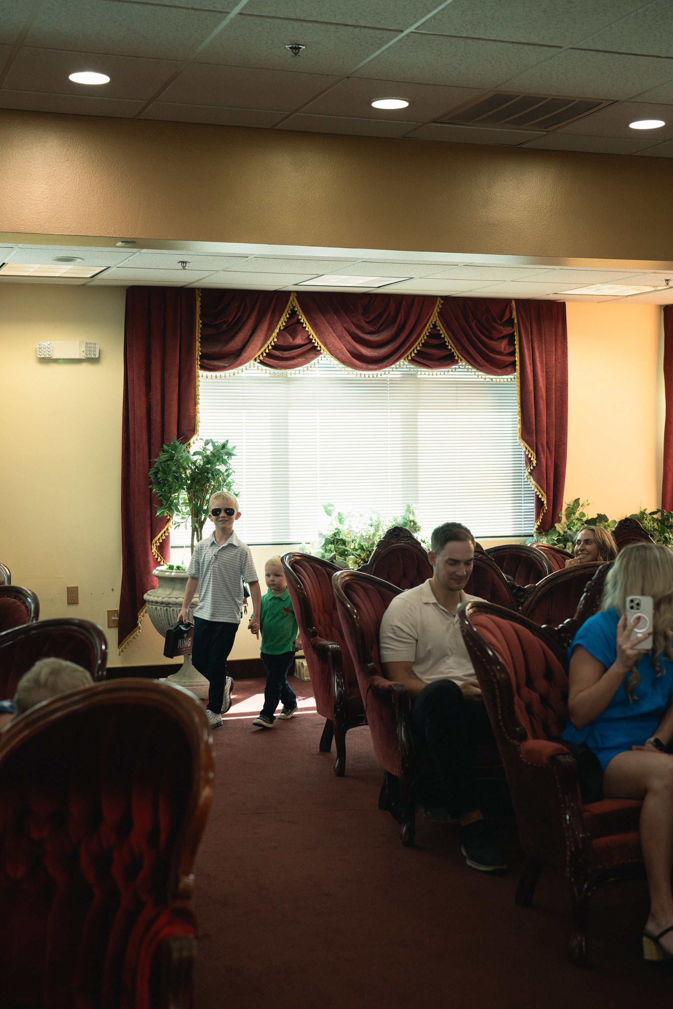 R&B. Wedding & elopement photographer Viktoriya Kravtsov. Las Vegas