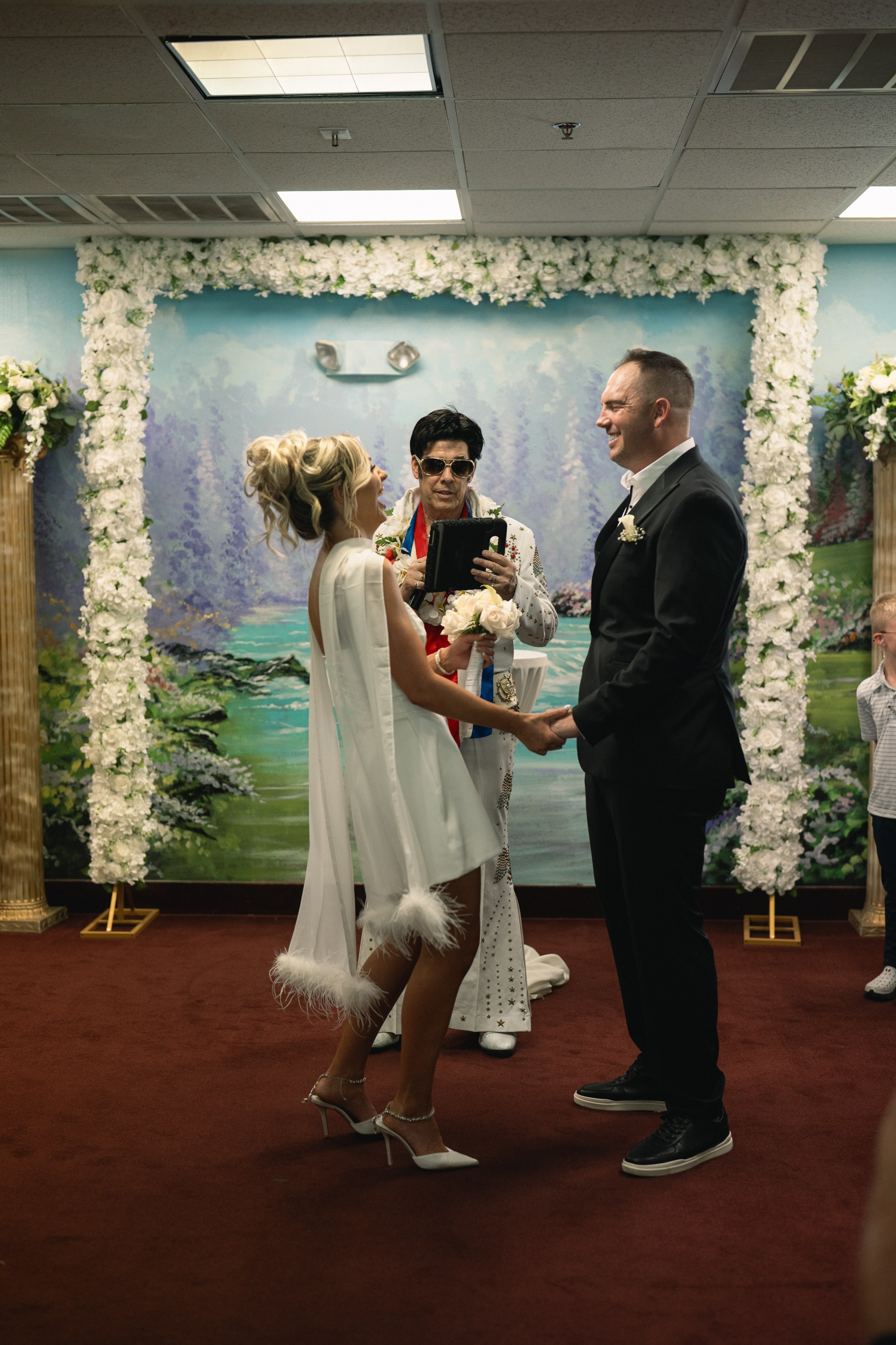 R&B. Wedding & elopement photographer Viktoriya Kravtsov. Las Vegas
