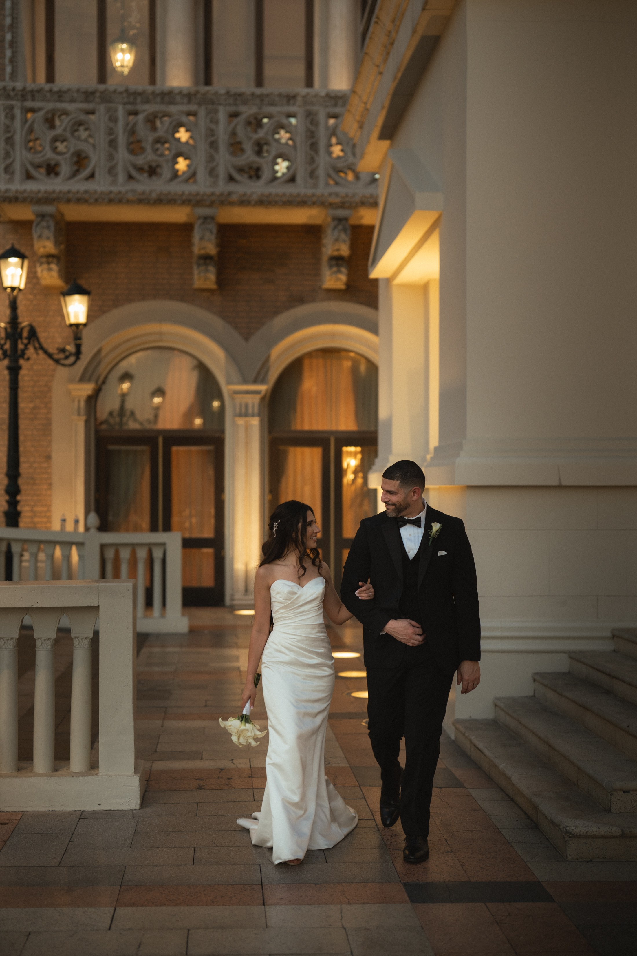Y&D. Wedding & elopement photographer Viktoriya Kravtsov. Las Vegas