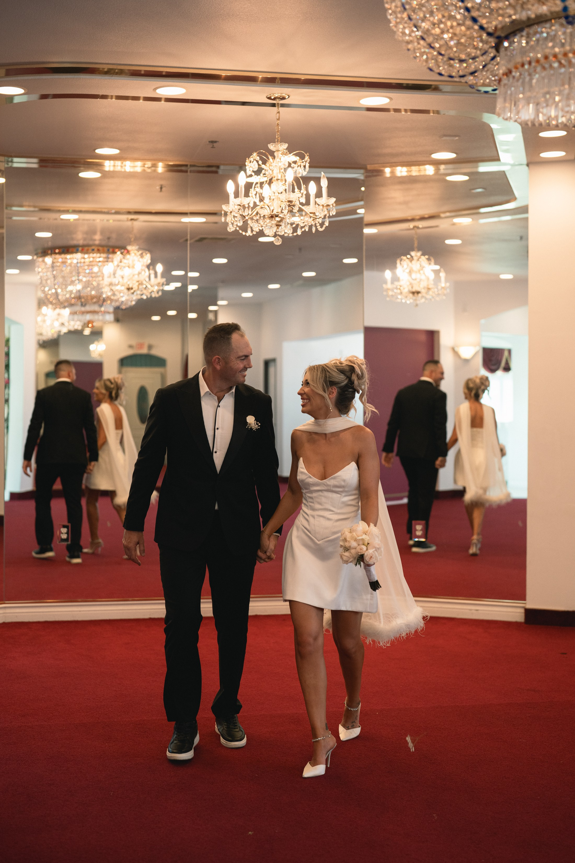 R&B. Wedding & elopement photographer Viktoriya Kravtsov. Las Vegas