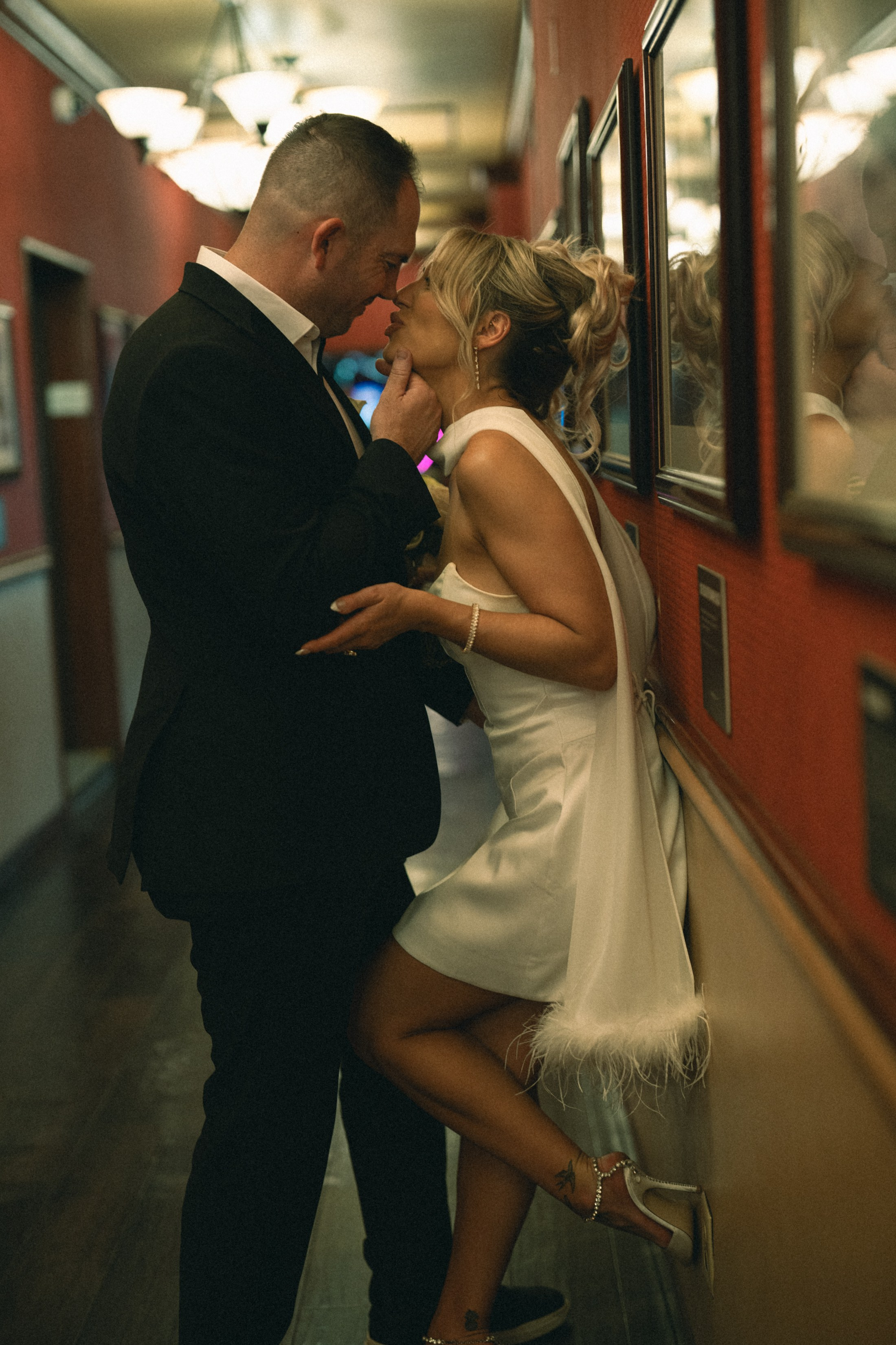 R&B. Wedding & elopement photographer Viktoriya Kravtsov. Las Vegas