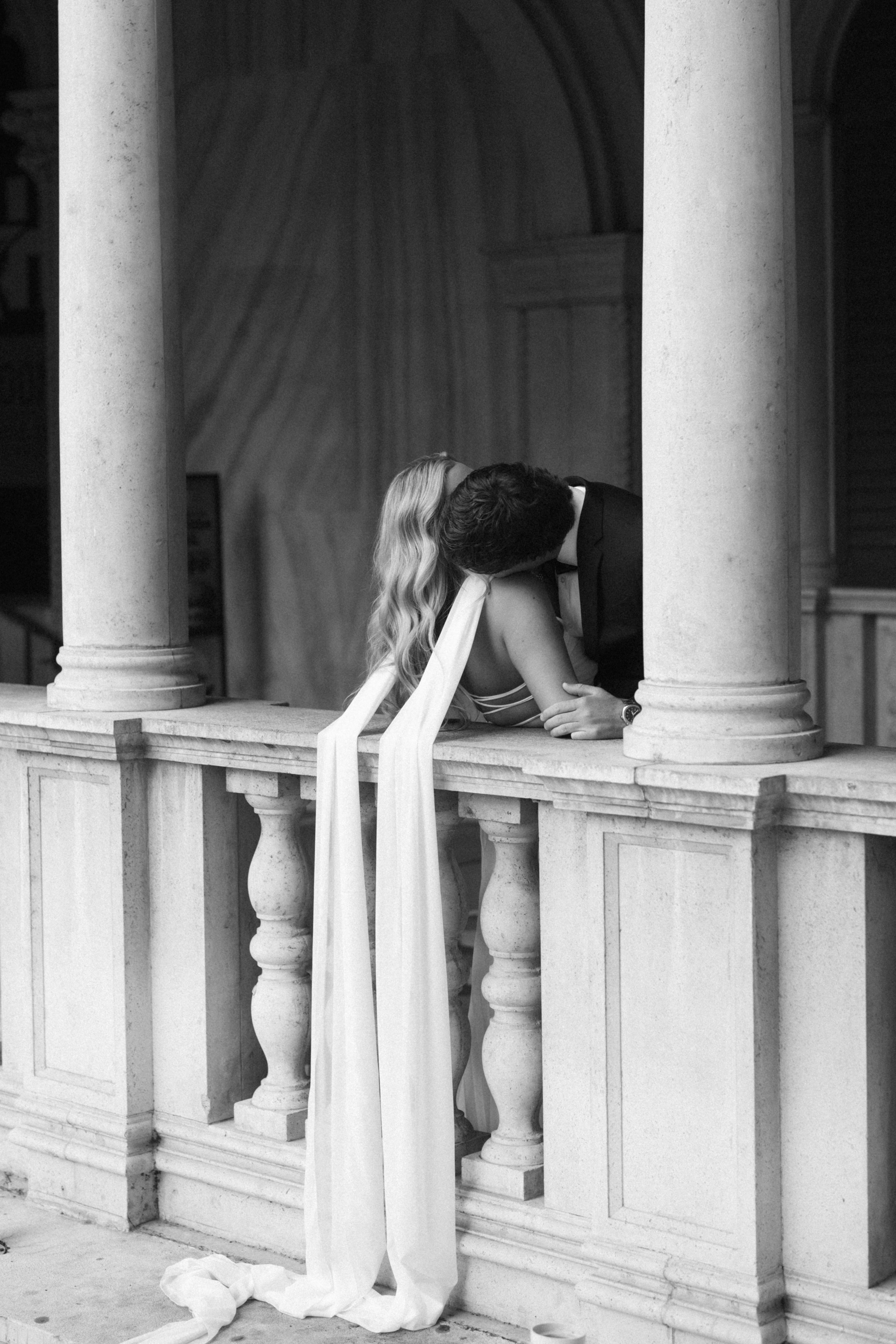 T&B. Wedding & elopement photographer Viktoriya Kravtsov. Las Vegas