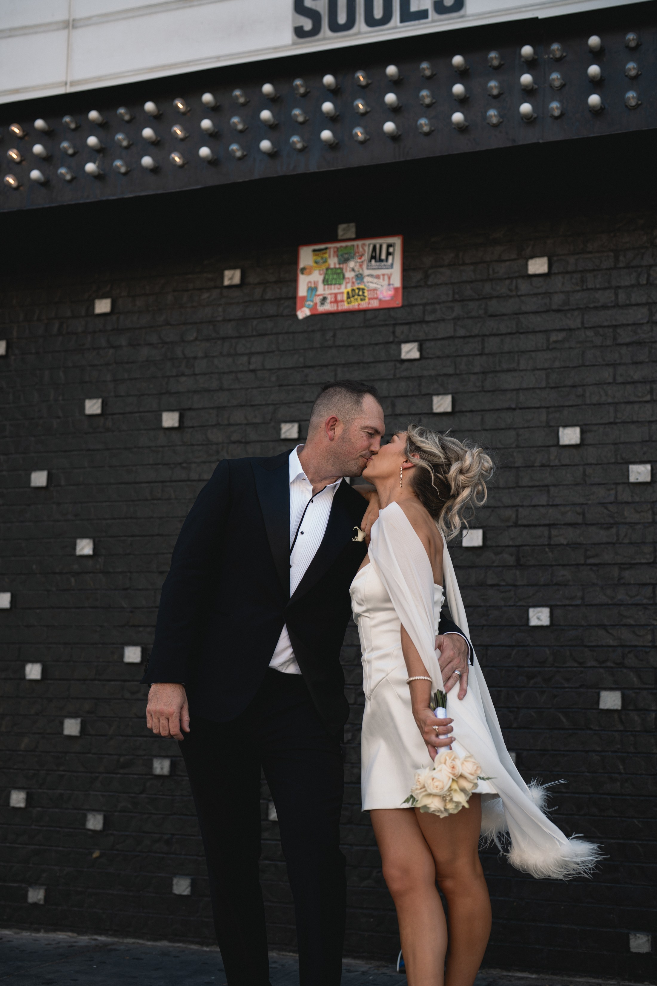 R&B. Wedding & elopement photographer Viktoriya Kravtsov. Las Vegas