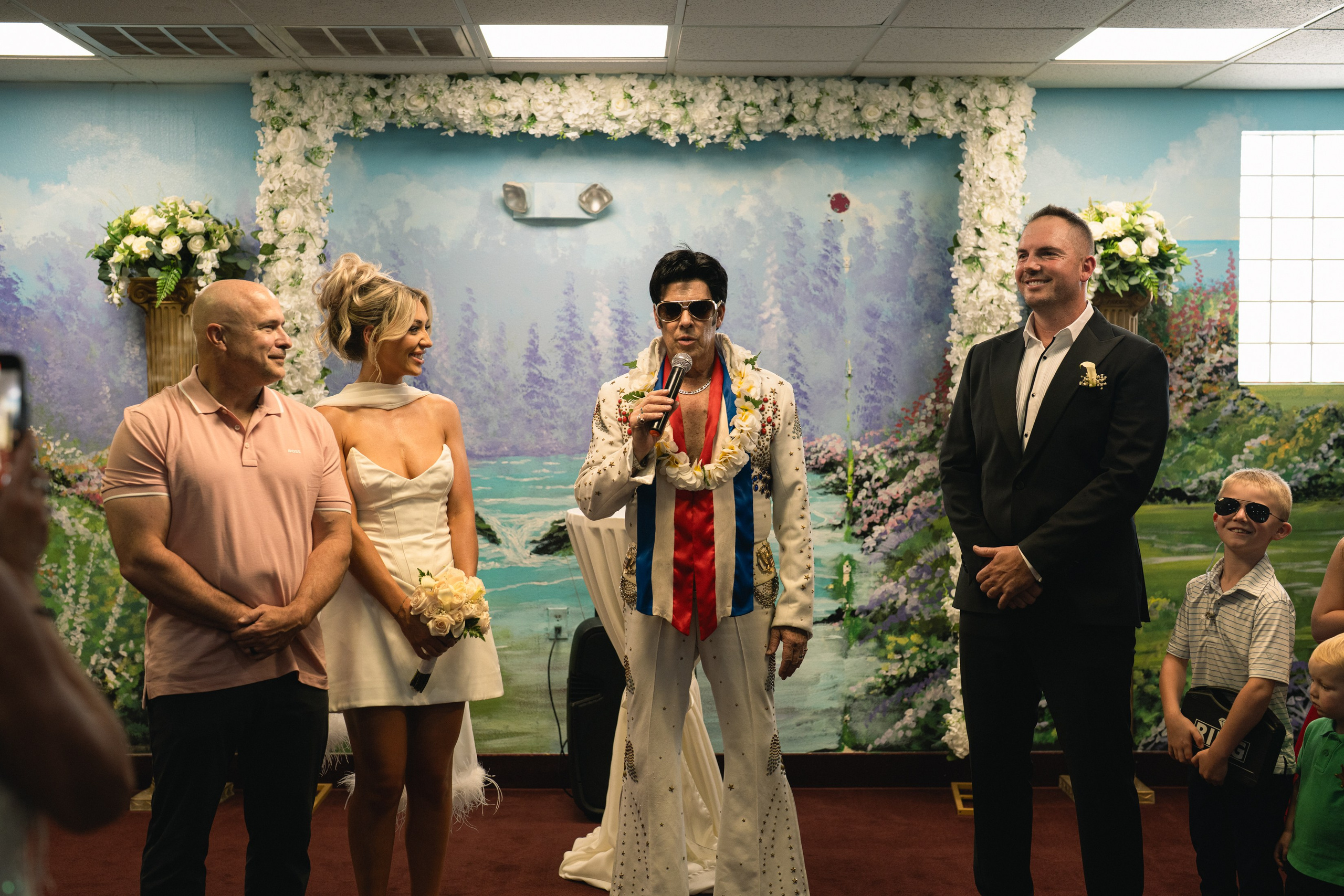 R&B. Wedding & elopement photographer Viktoriya Kravtsov. Las Vegas