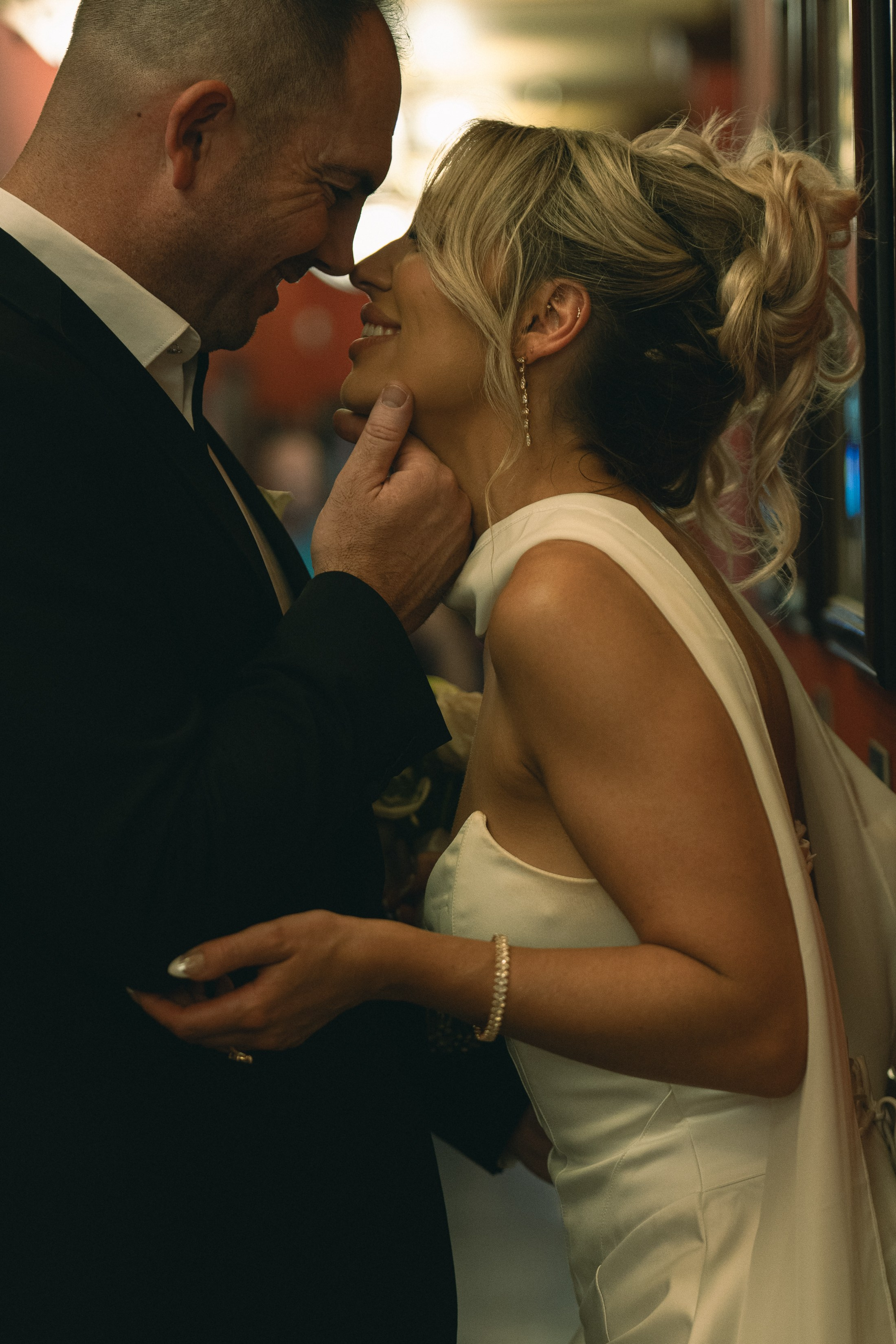 R&B. Wedding & elopement photographer Viktoriya Kravtsov. Las Vegas