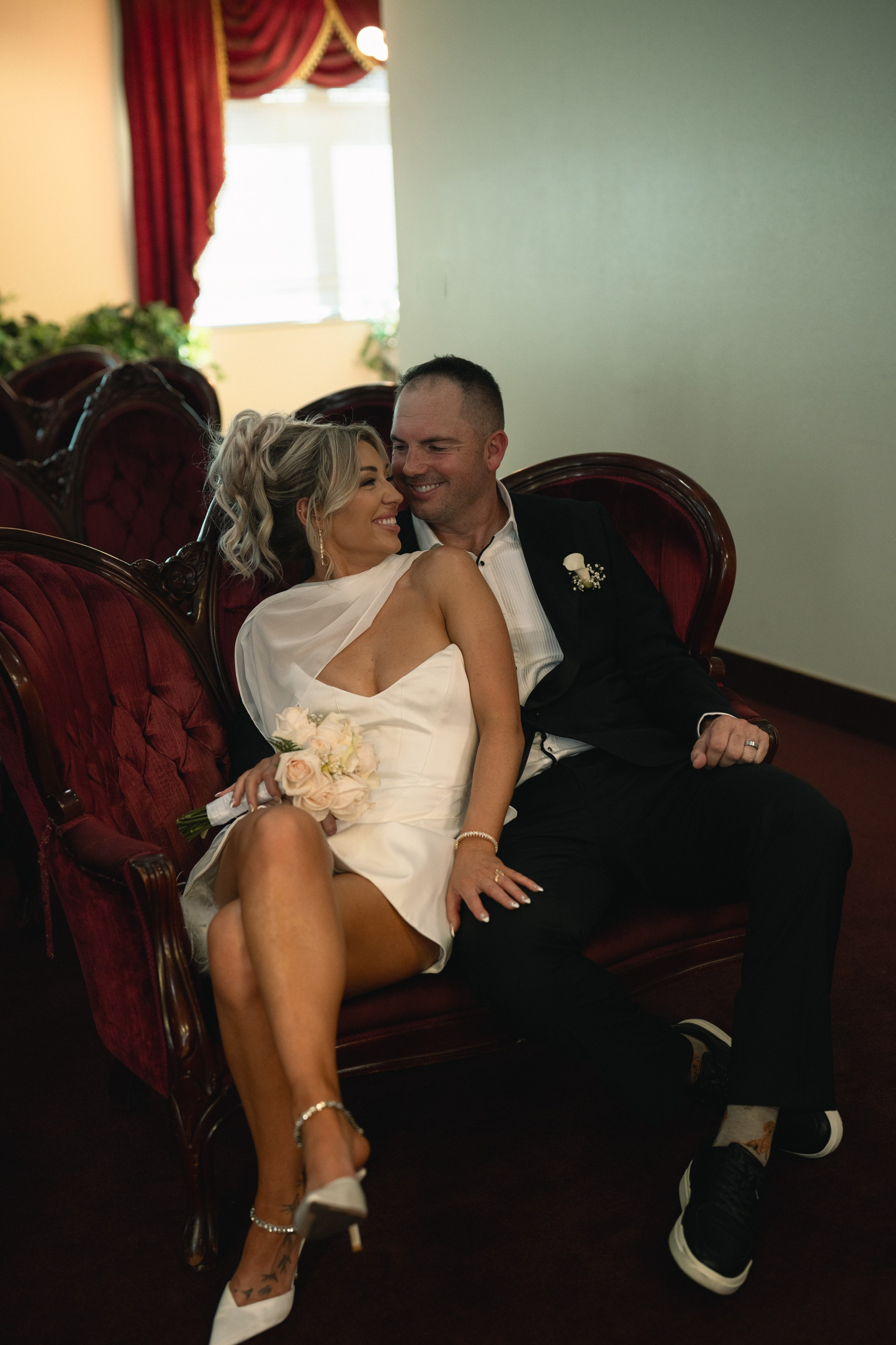 R&B. Wedding & elopement photographer Viktoriya Kravtsov. Las Vegas