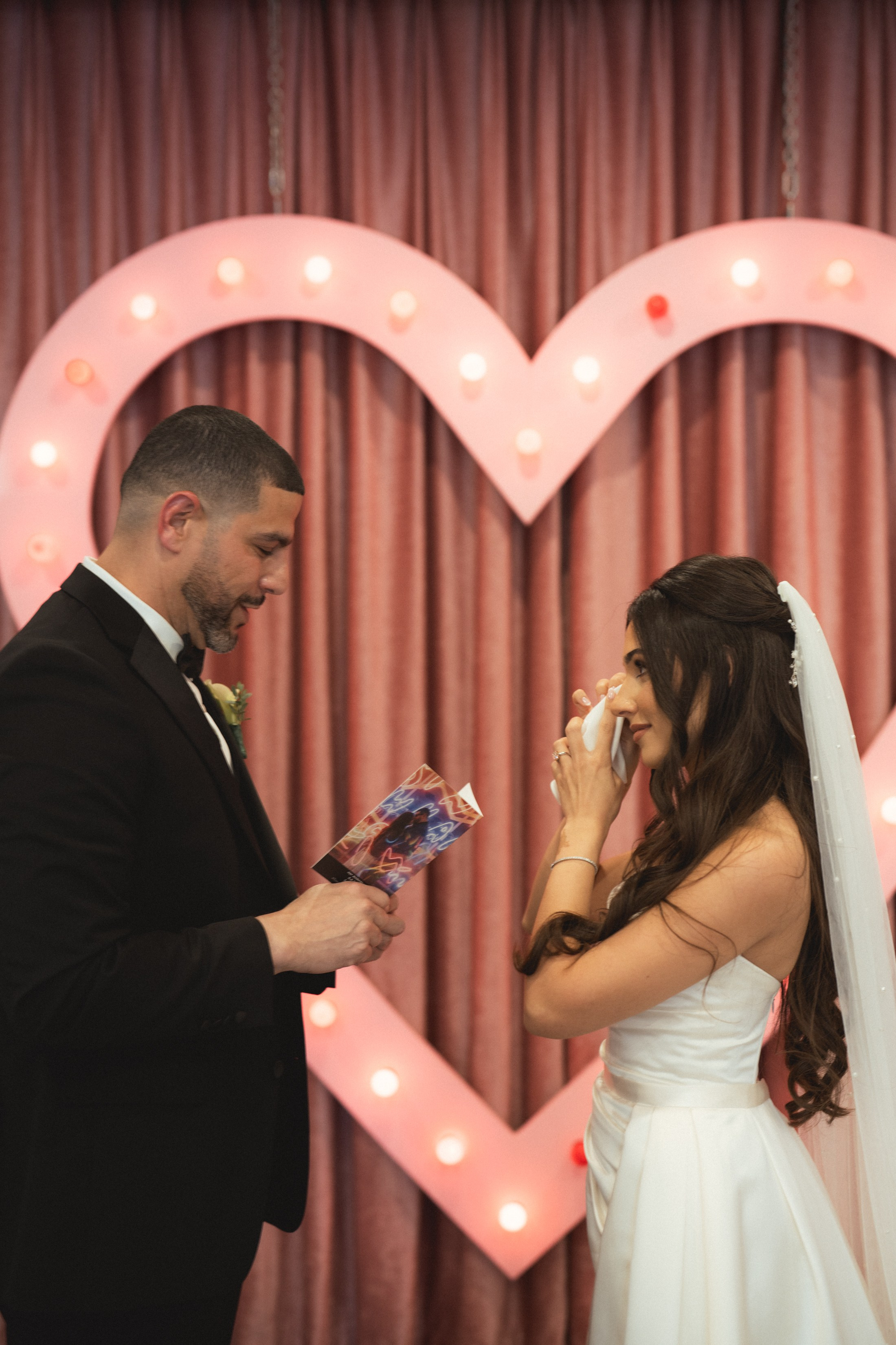 Y&D. Wedding & elopement photographer Viktoriya Kravtsov. Las Vegas