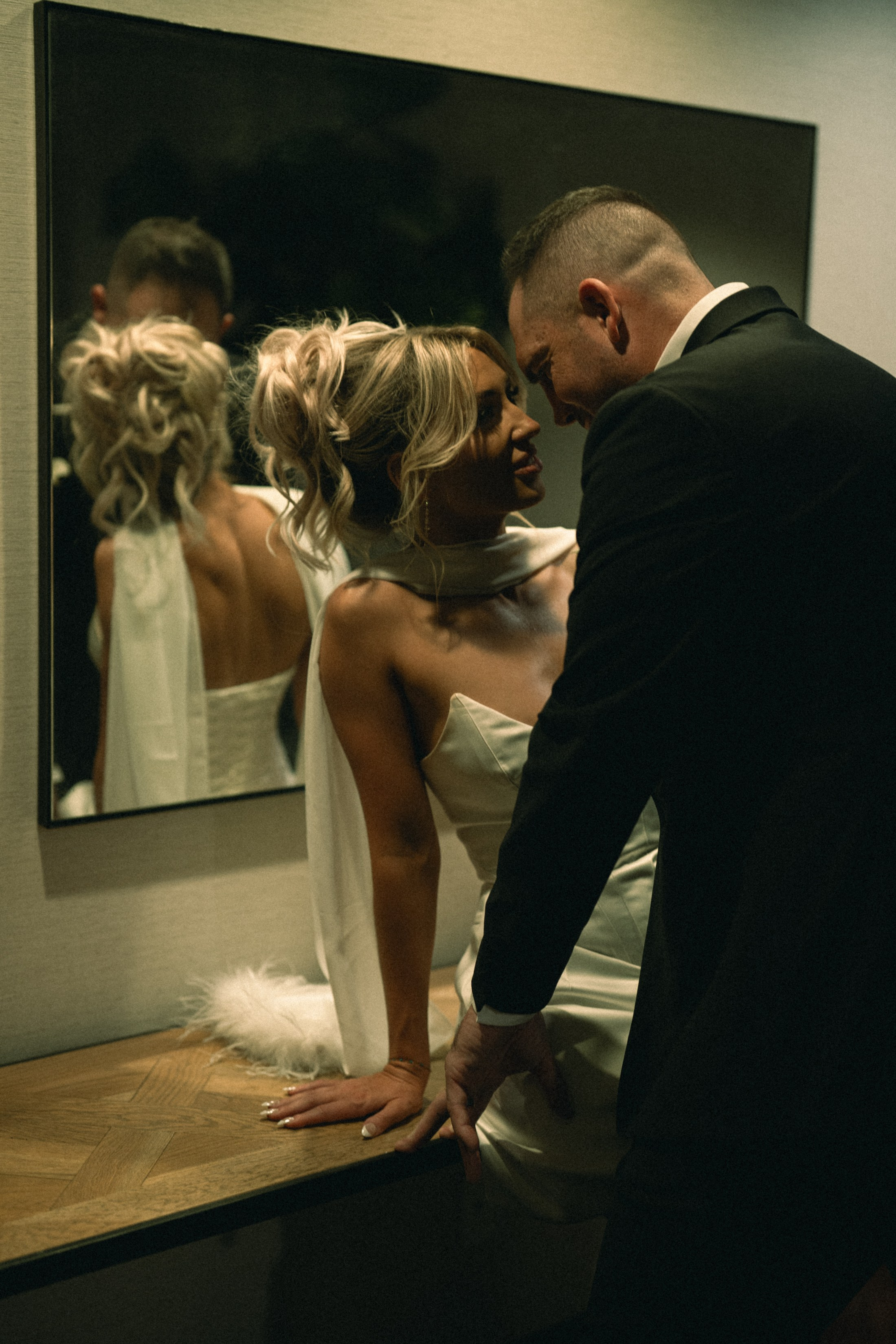 R&B. Wedding & elopement photographer Viktoriya Kravtsov. Las Vegas