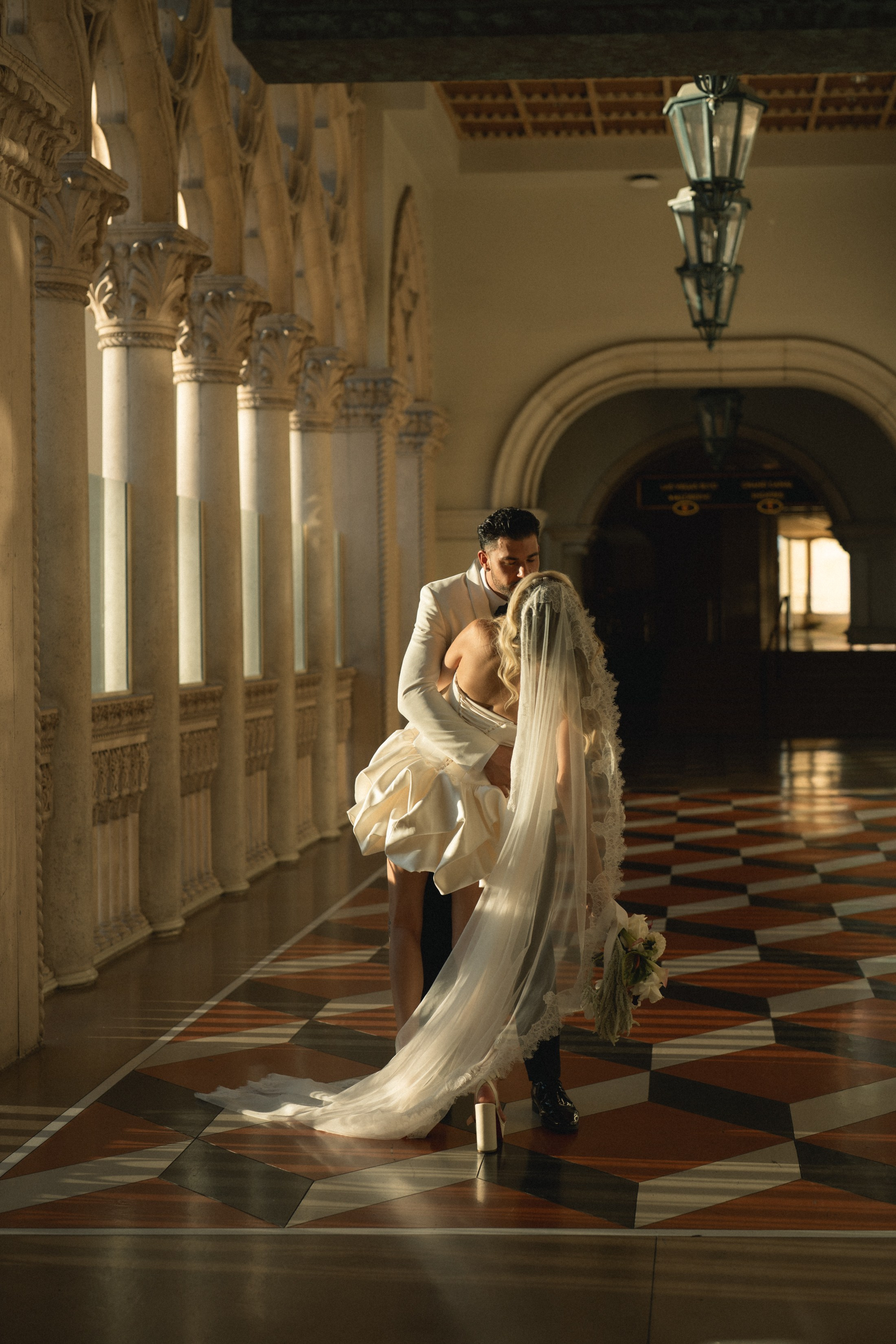 M&F. Wedding & elopement photographer Viktoriya Kravtsov. Las Vegas