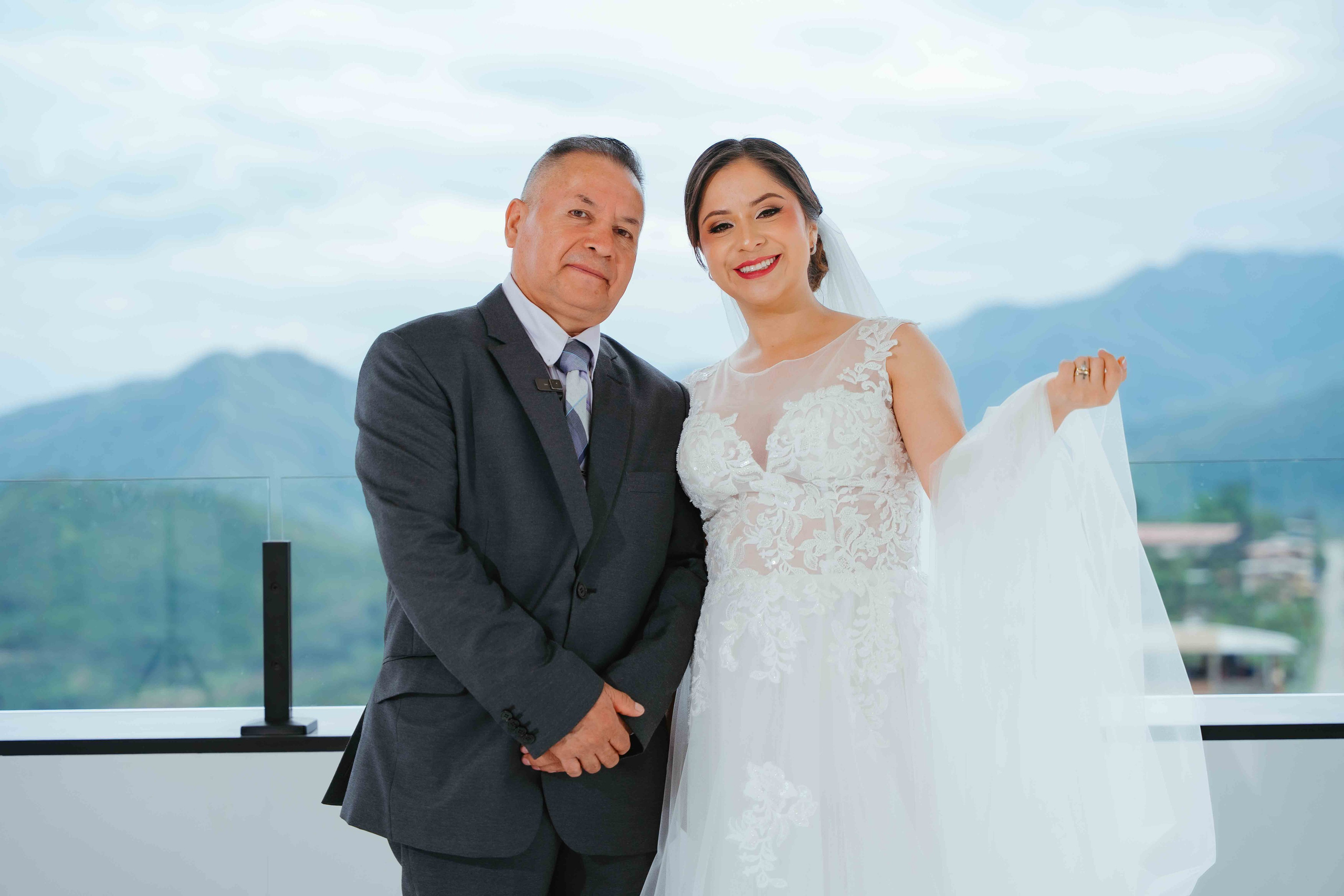 Jennifer y Vladimir. Fotógrafo de bodas en Loja Ecuador | Piero Alvarez PH