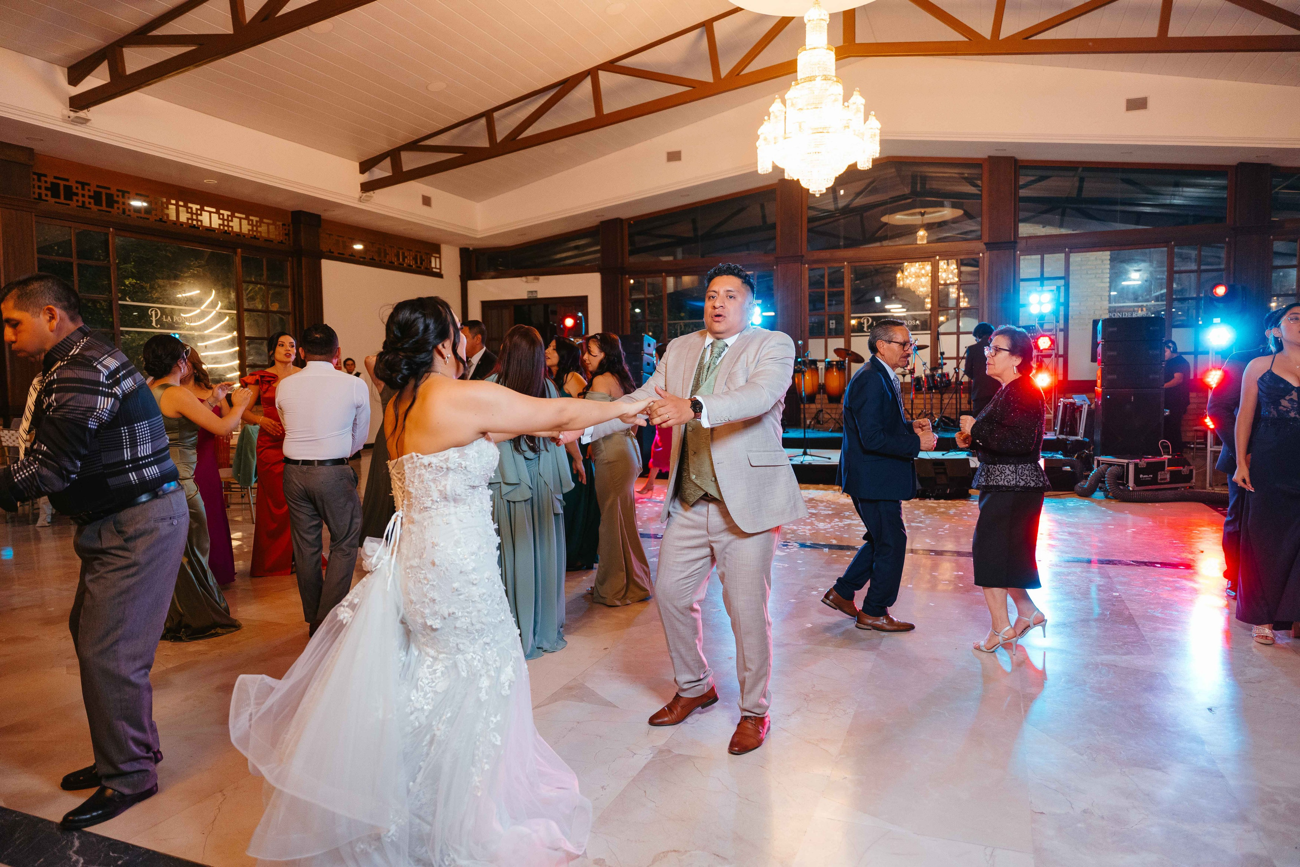 Karol y Jairon. Fotógrafo de bodas en Loja Ecuador | Piero Alvarez PH