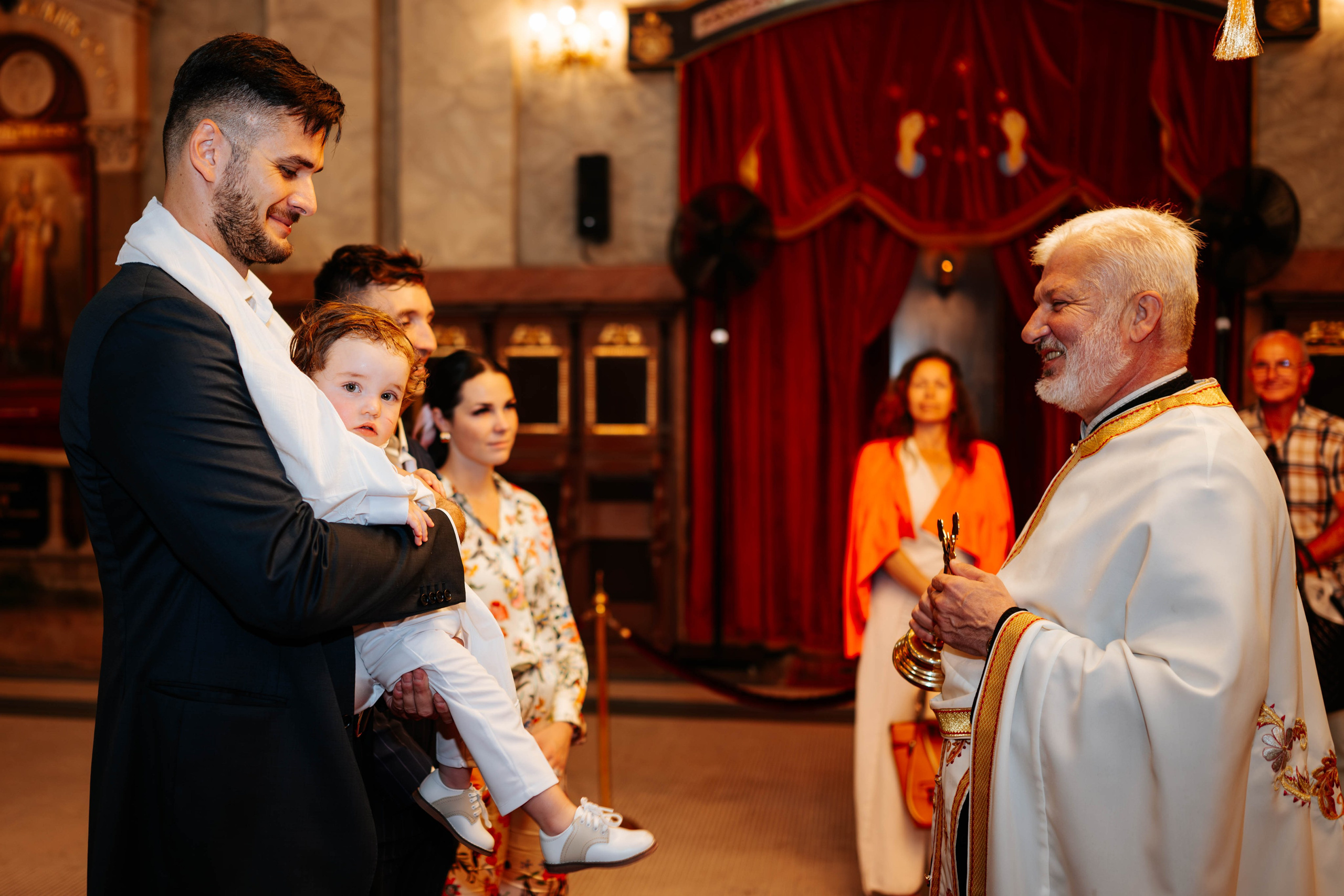 Saint & Igor - krštenje. Dečiji i porodični fotograf