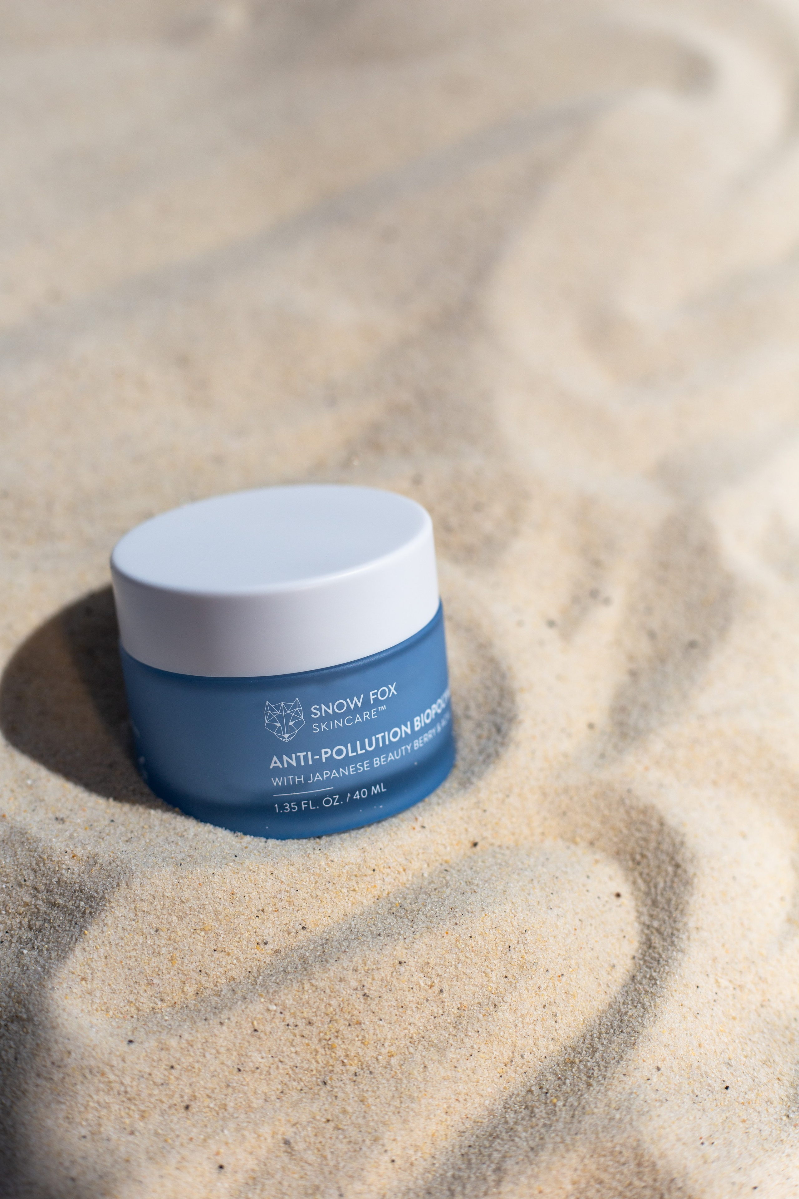 Product photo shoot for a skincare company company. Social media agency|Corporate photography|Lausanne|Geneva|Switzerland