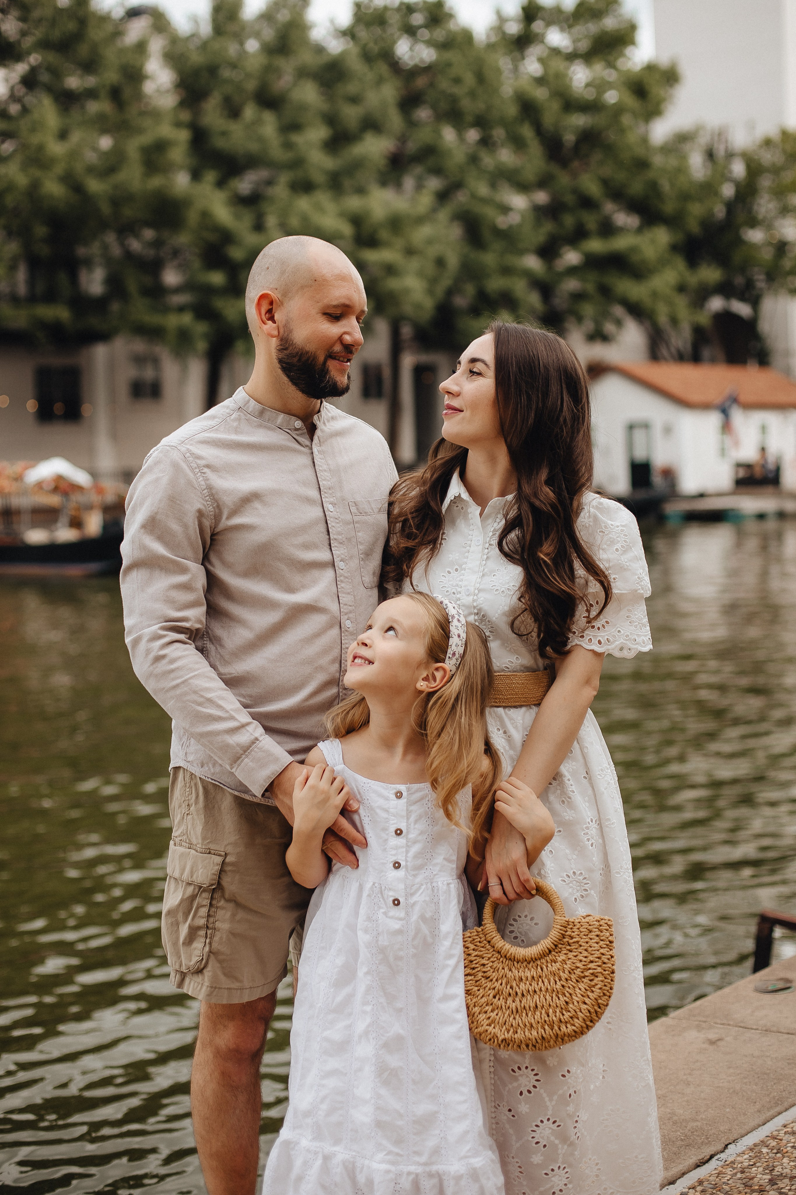 LOCATIONS. Photographer in Dallas