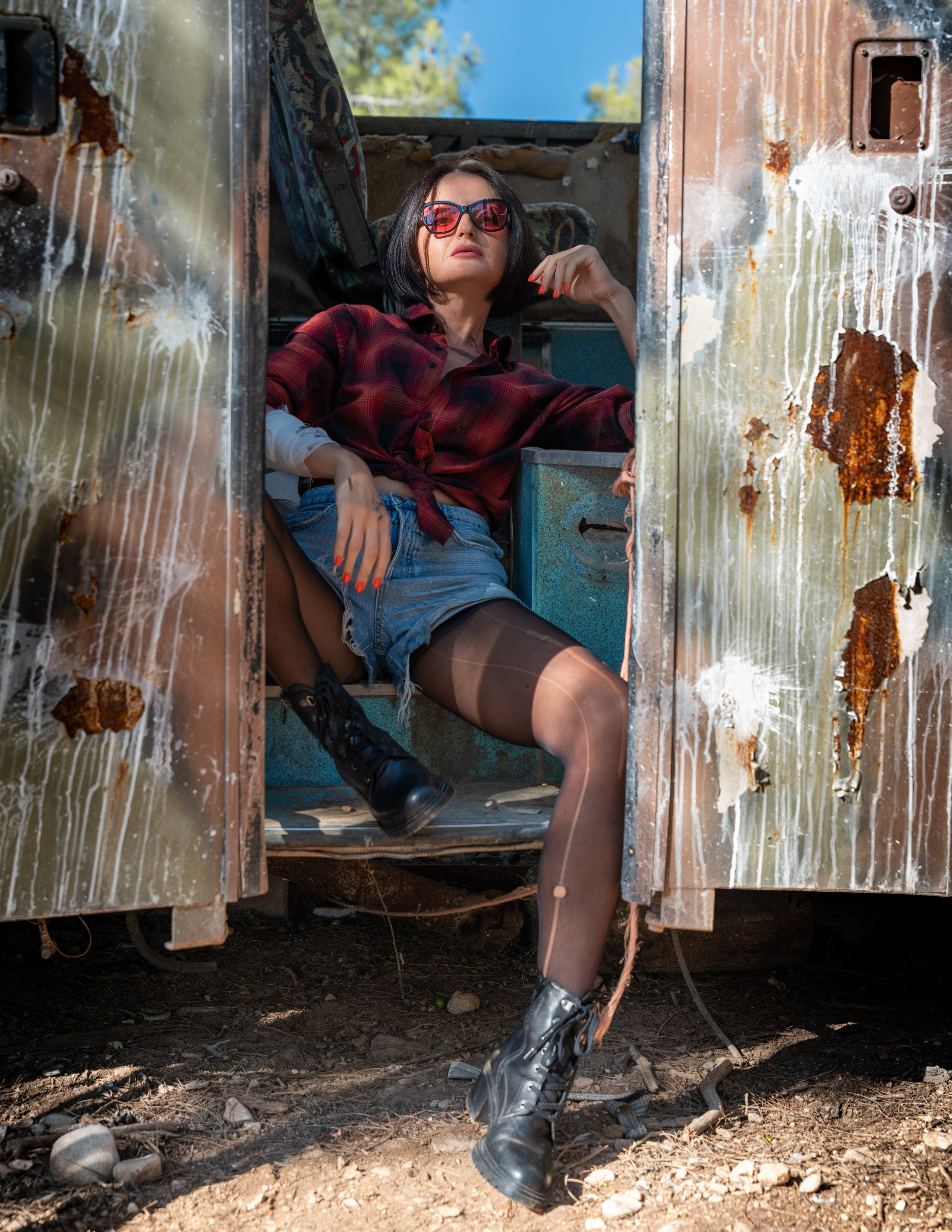 FALLOUT. UNRATED PHOTO