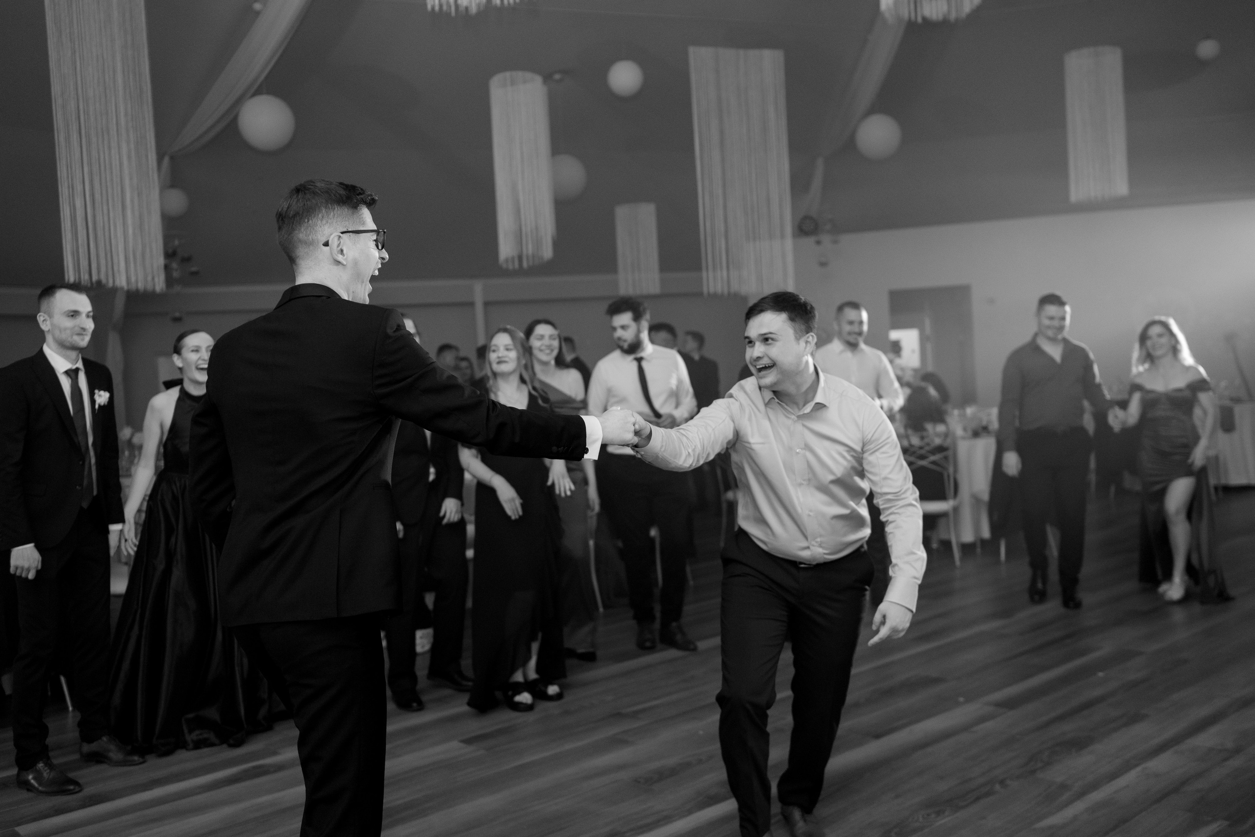 Raluca + Marius | Wedding day. Proud Vision Weddings | Wedding Photography & Film — Servicii profesionale Foto Video Nunta Iasi