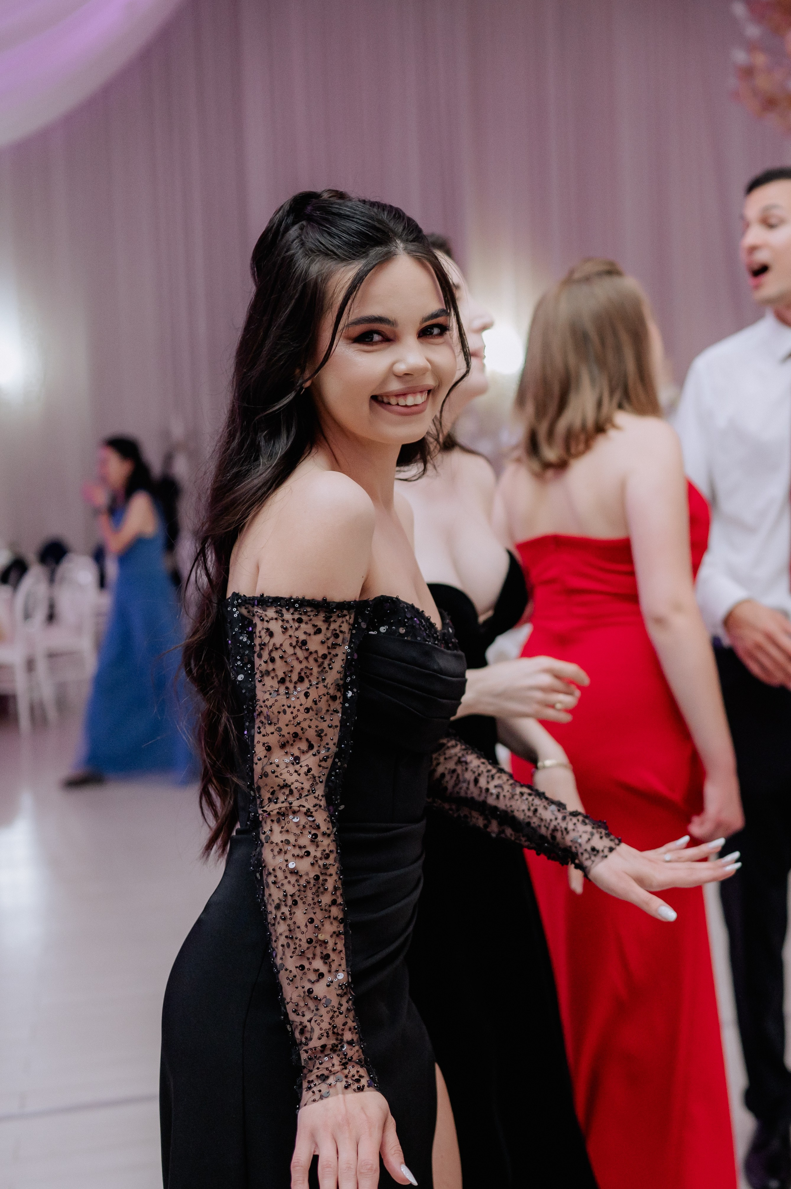 Nunta la Hotel Capitol Iasi. Proud Vision Weddings | Wedding Photography & Film — Servicii profesionale Foto Video Nunta Iasi