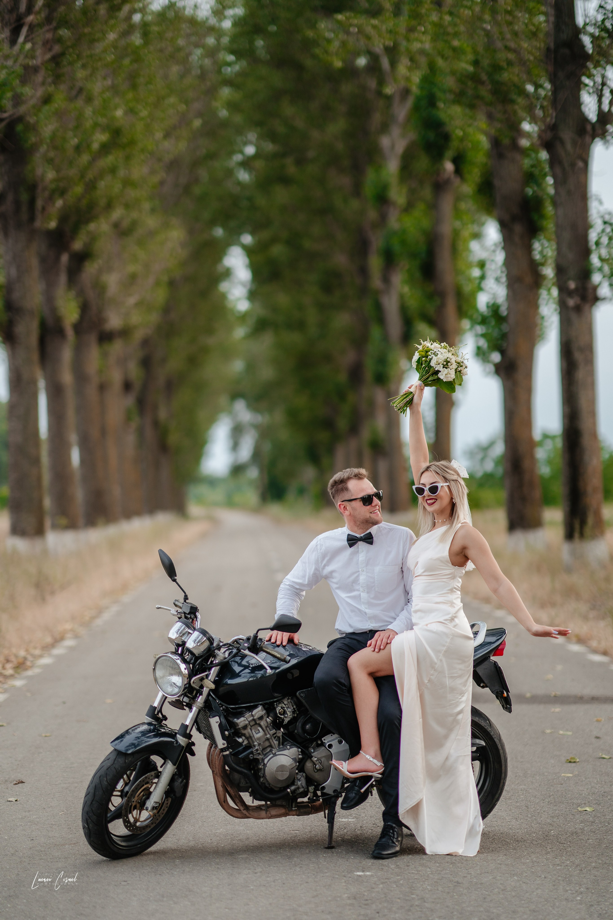 Save The Date – Emoție și anticipare. Fotograf de nuntă, corporate, botezuri, majorate și aniversări Roman, Lucaci Cornel