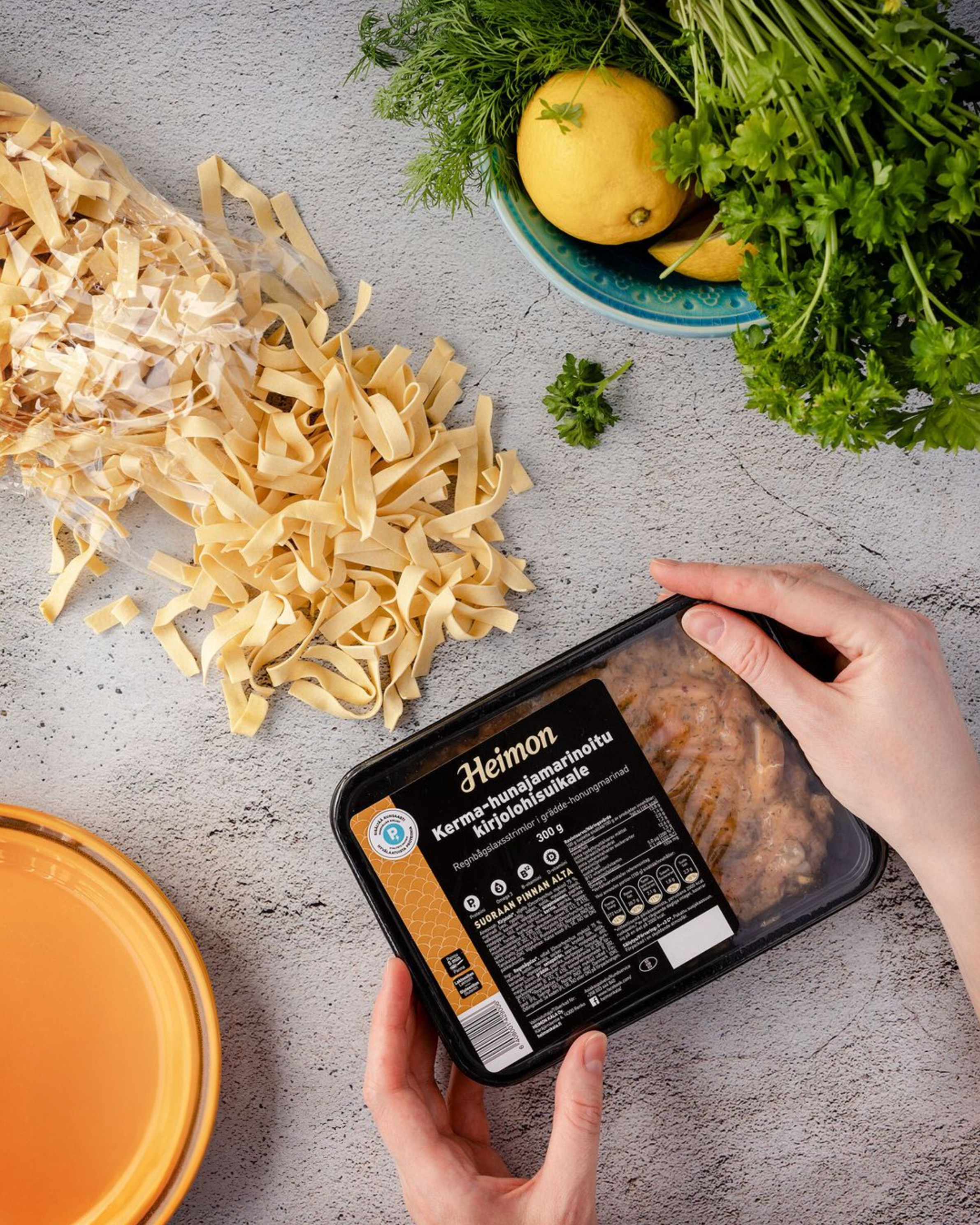 Heimon Kala. Anna Z commercial photographer and graphic designer based in Turku