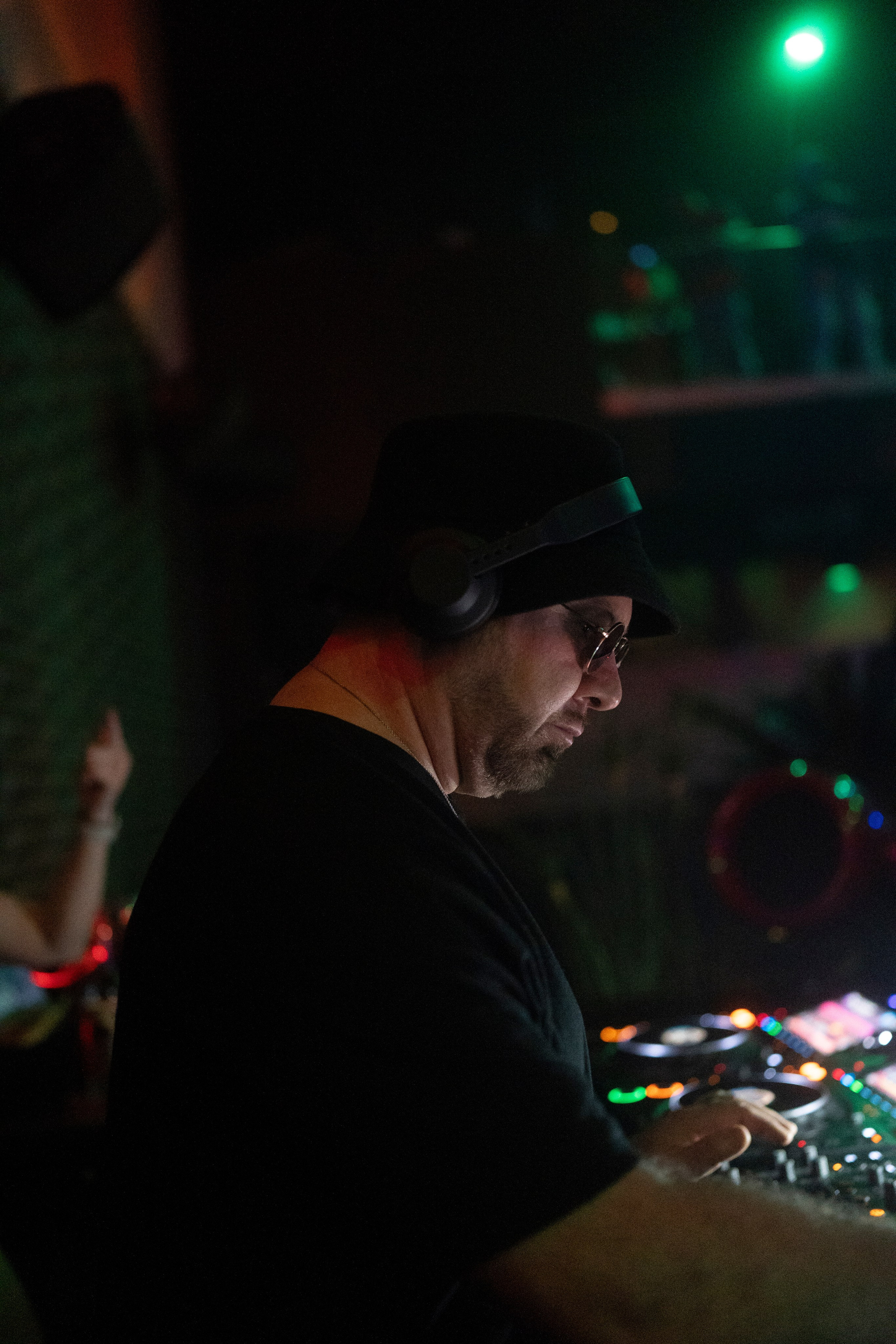 Aliens On Mushrooms & INVY Present: Shiba San. Ke’Ondris