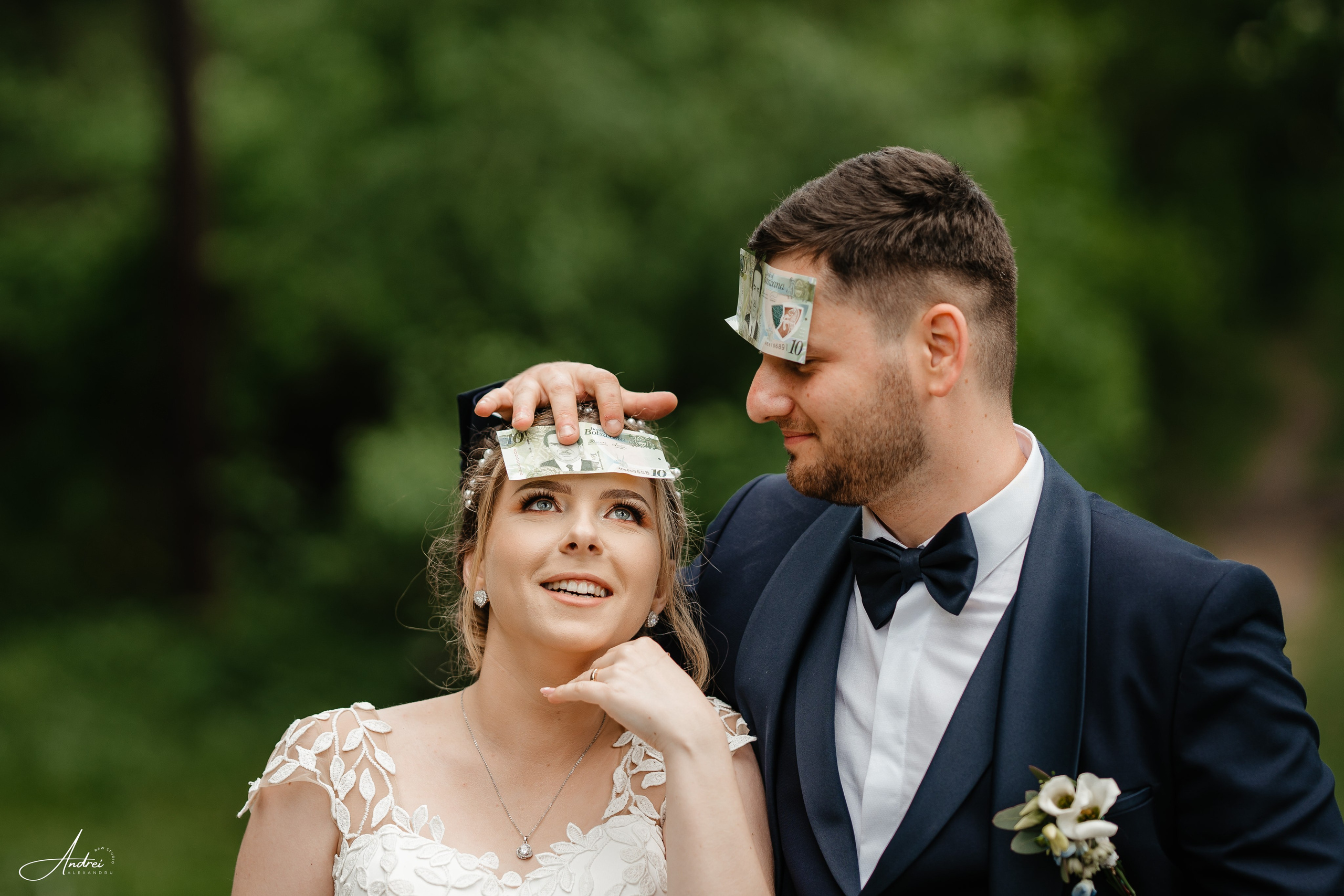 Cătălina & Călin. Raw Studio. Fotograful tau de nunta!