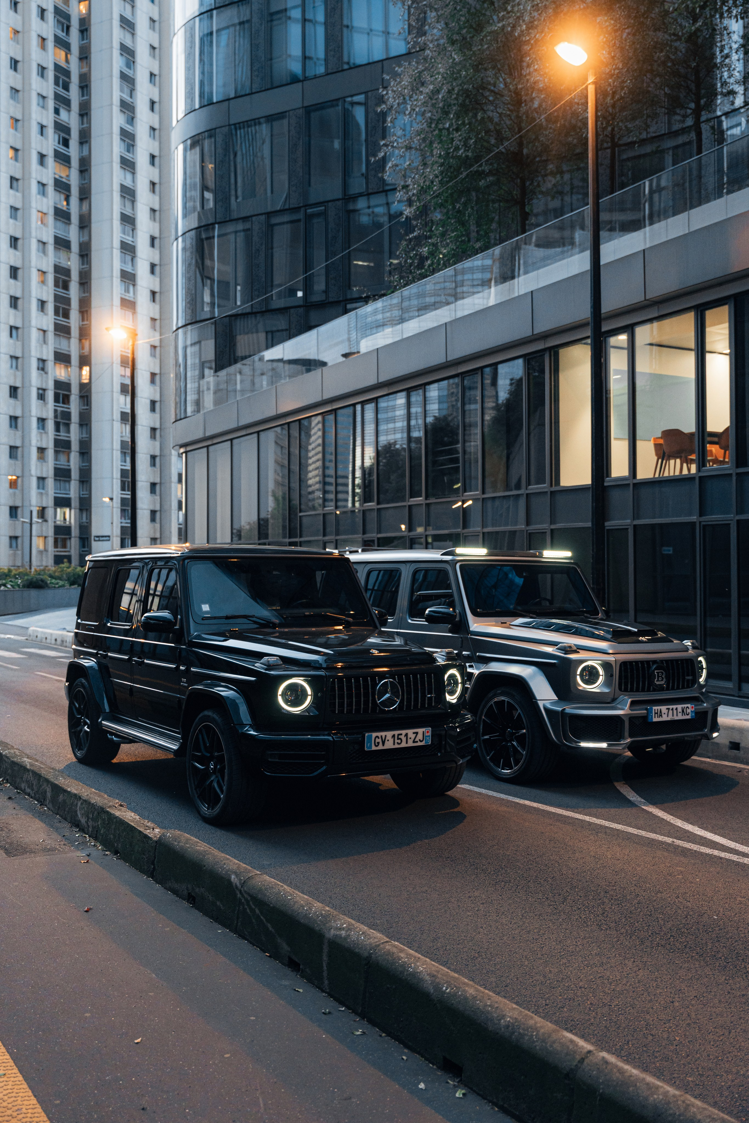 Mercedes G63 La Defense. Photographer in Paris — Vitalii Motruk