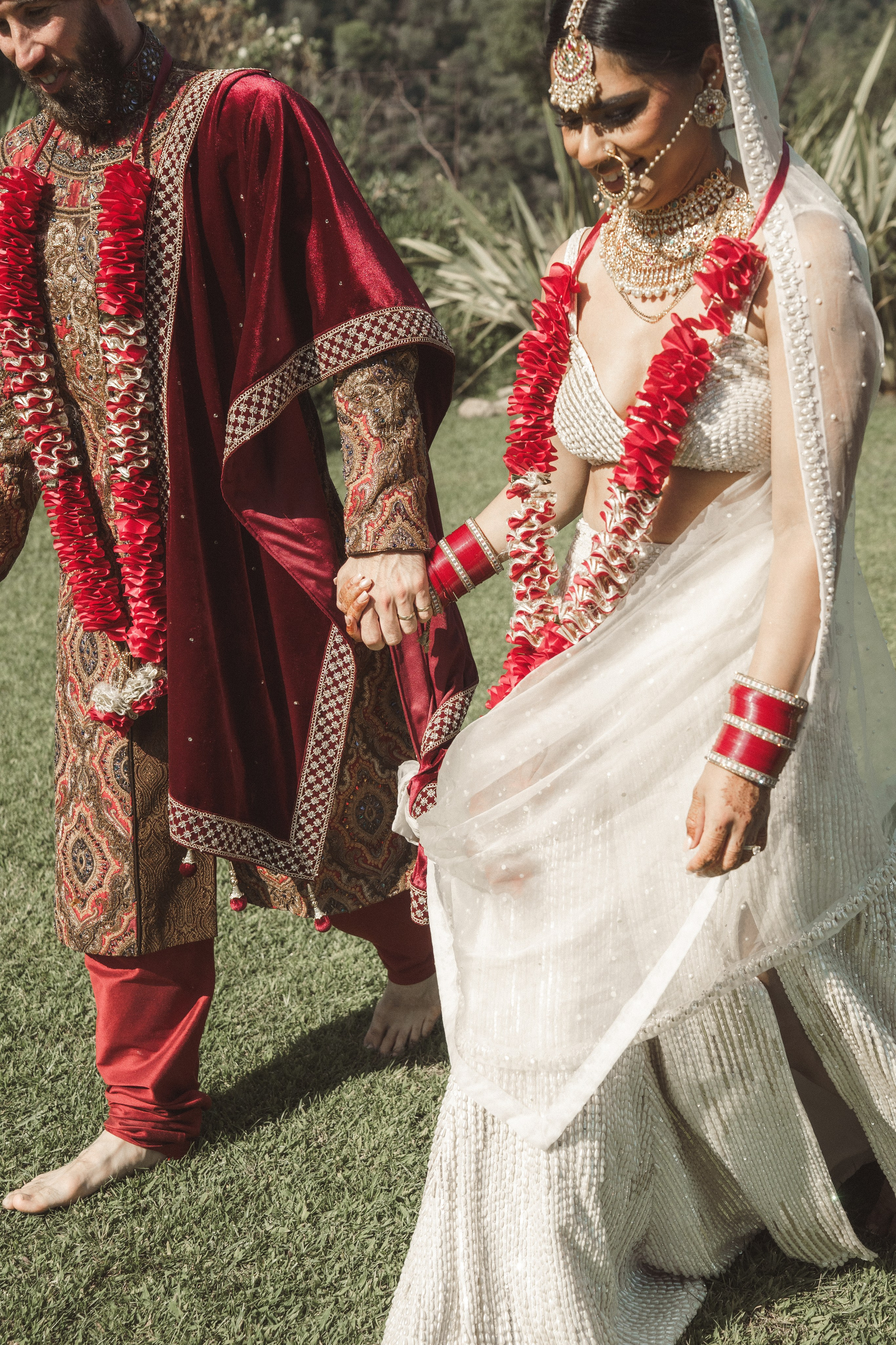 Patrik & Naomi. Monestir Sant Salvi. Paola wedding photographer / videographer in Barcelona