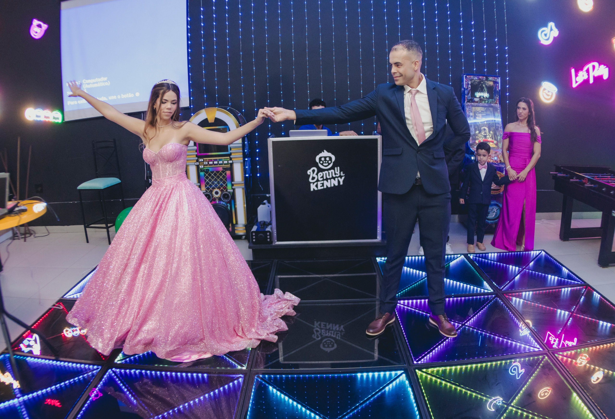 15 Anos de Isadora. Fotógrafos de casamento. empresas, família em Catanduva SP e região, Casal Gonçales