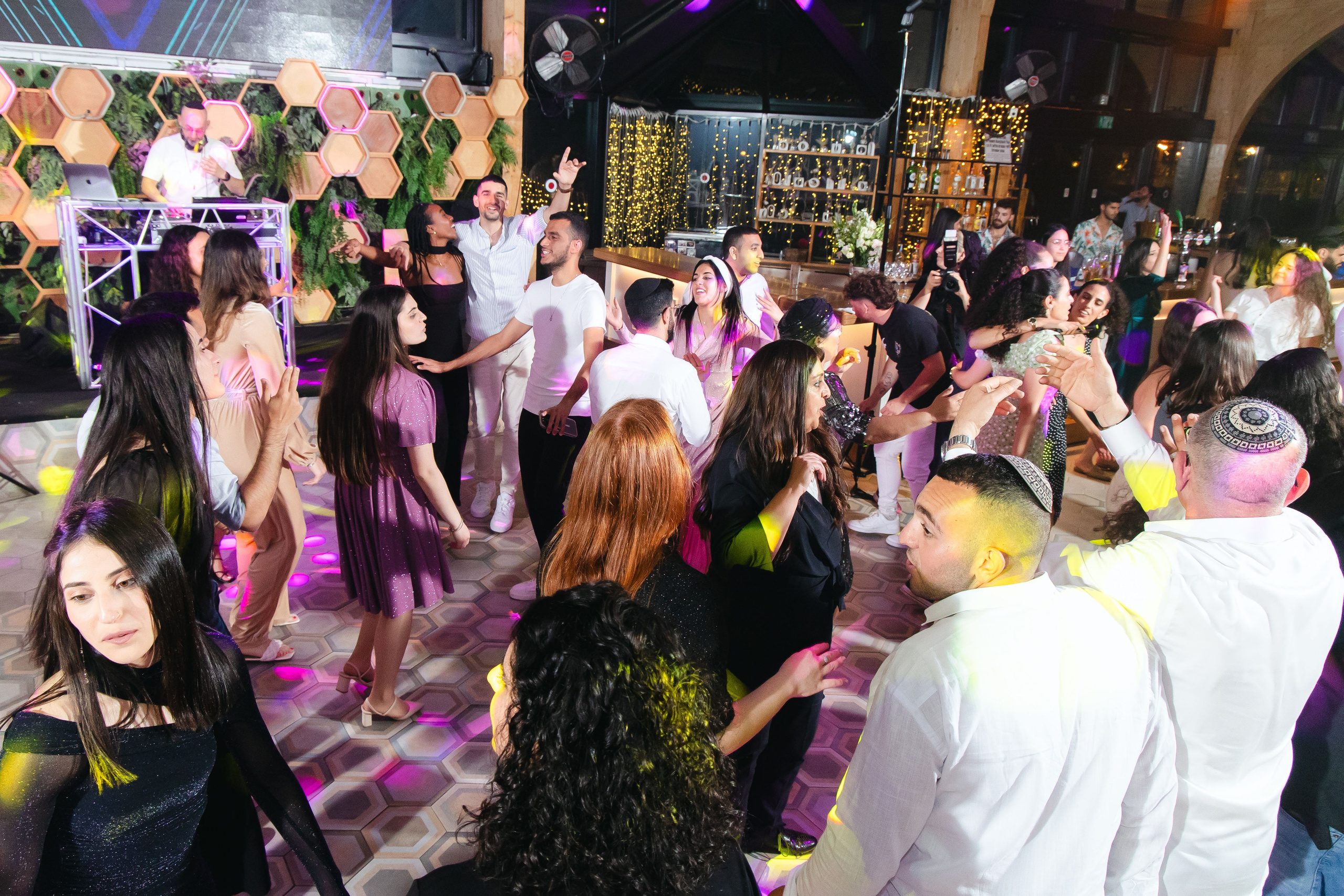 Heart to Heart. Https://shi-photo.com/