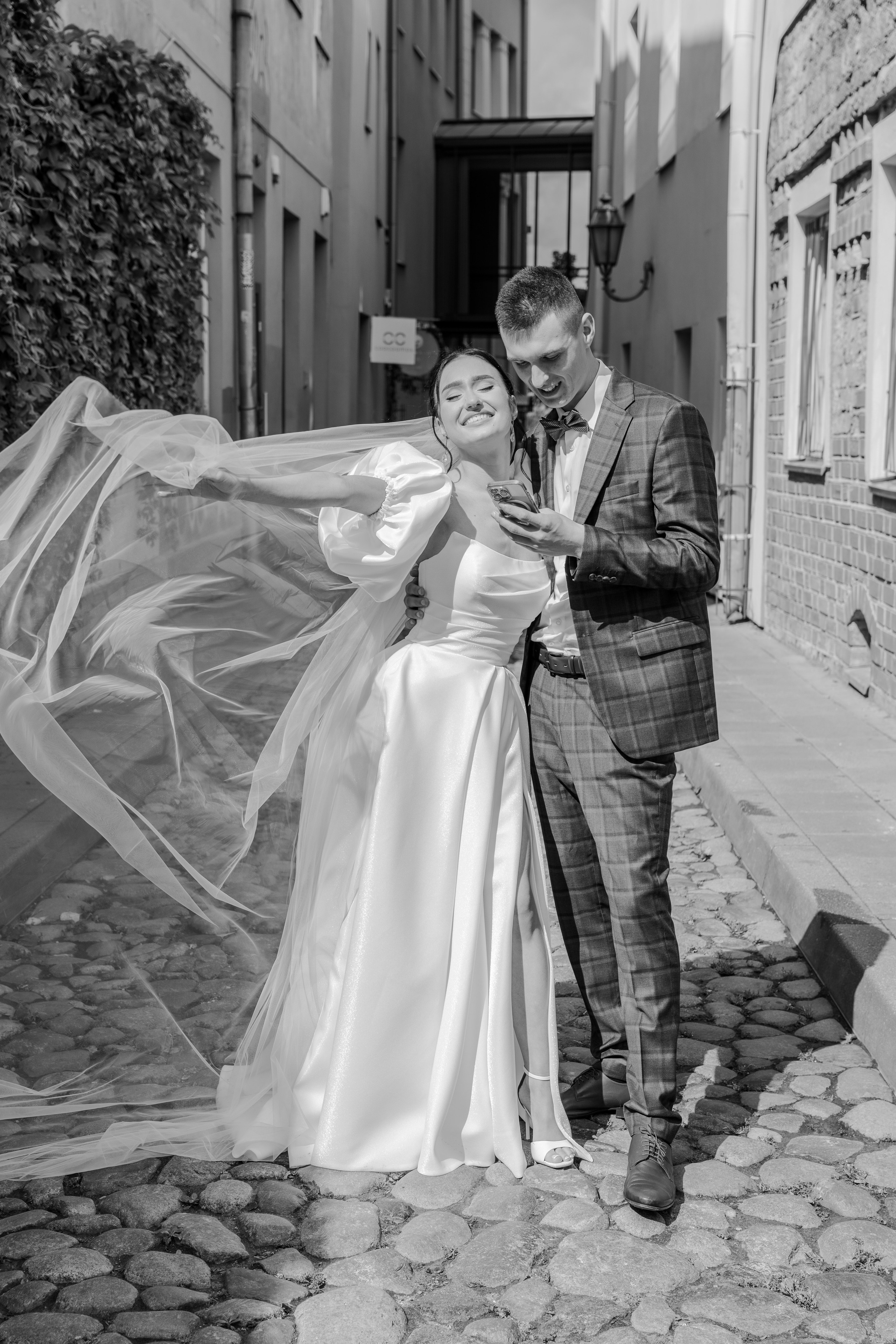 Nuotakos rytas, vestuvės, detalės, emocijos, geriausi rakursai, daug nuotraukų. Aliaksandra Norvilas fotografas Vilnius