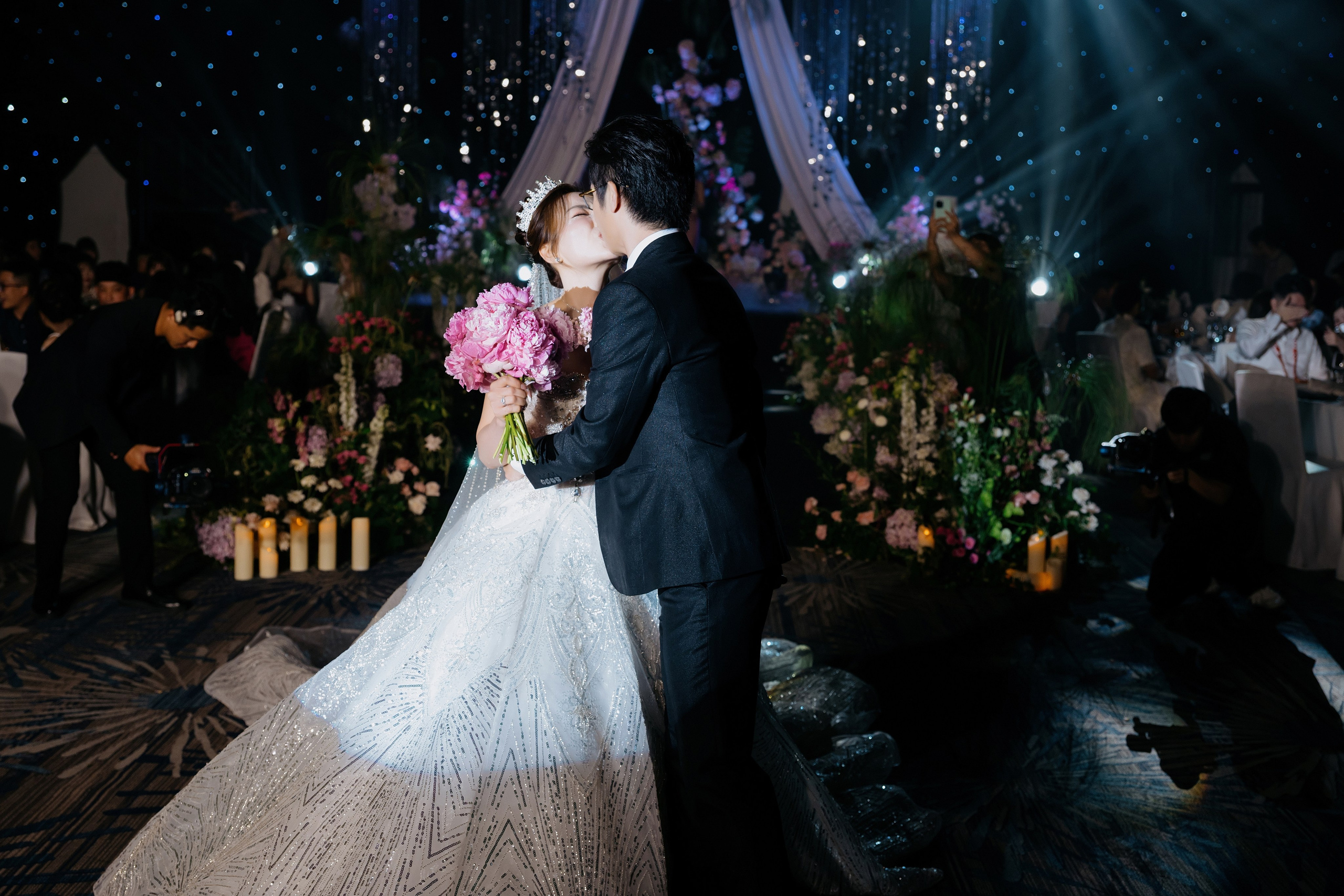 Nicholas & KimThanh / GemCenter 24.05.2026. Nhiếp ảnh gia đám cưới hàng đầu tại Thành Phố Hồ Chí Minh
