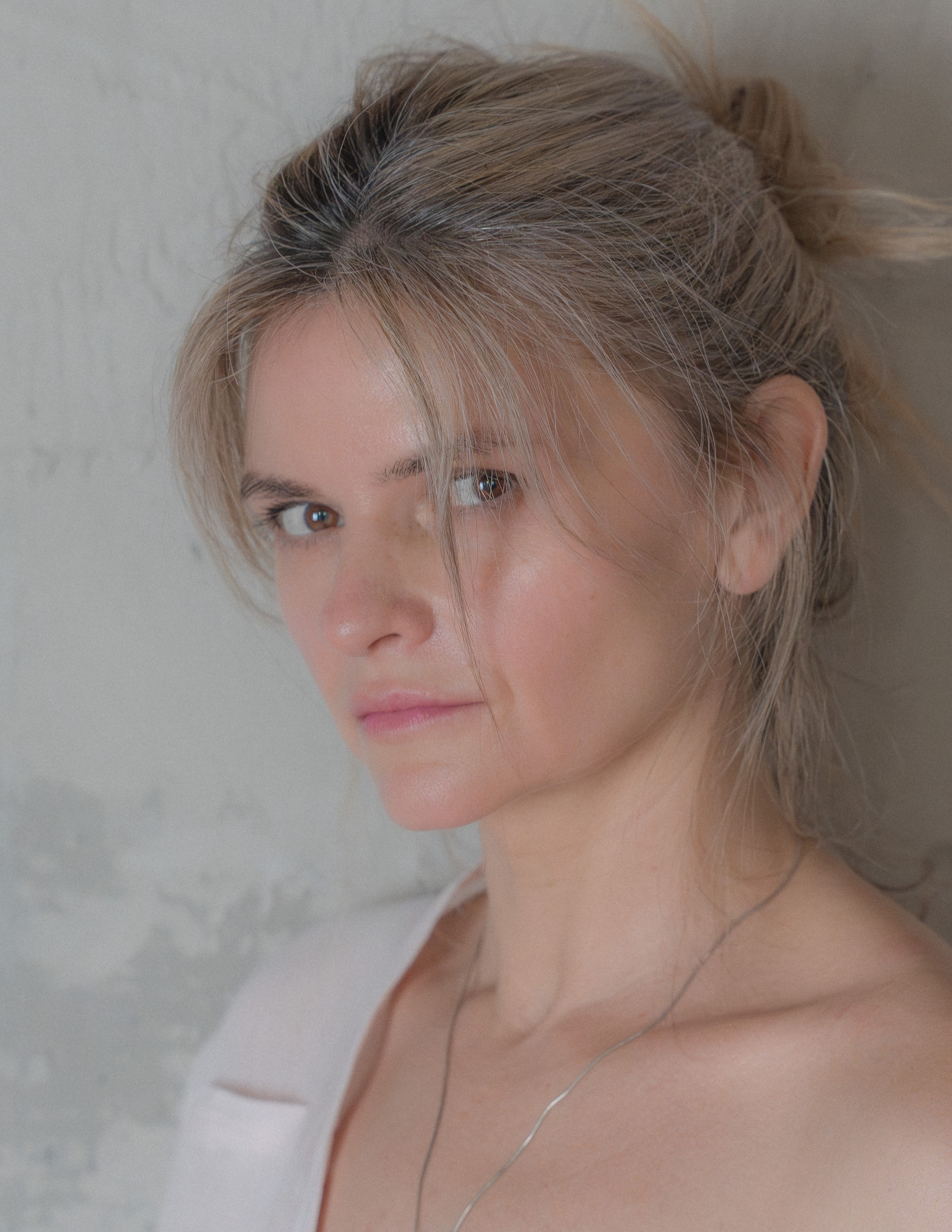 ELENA. UNRATED PHOTO