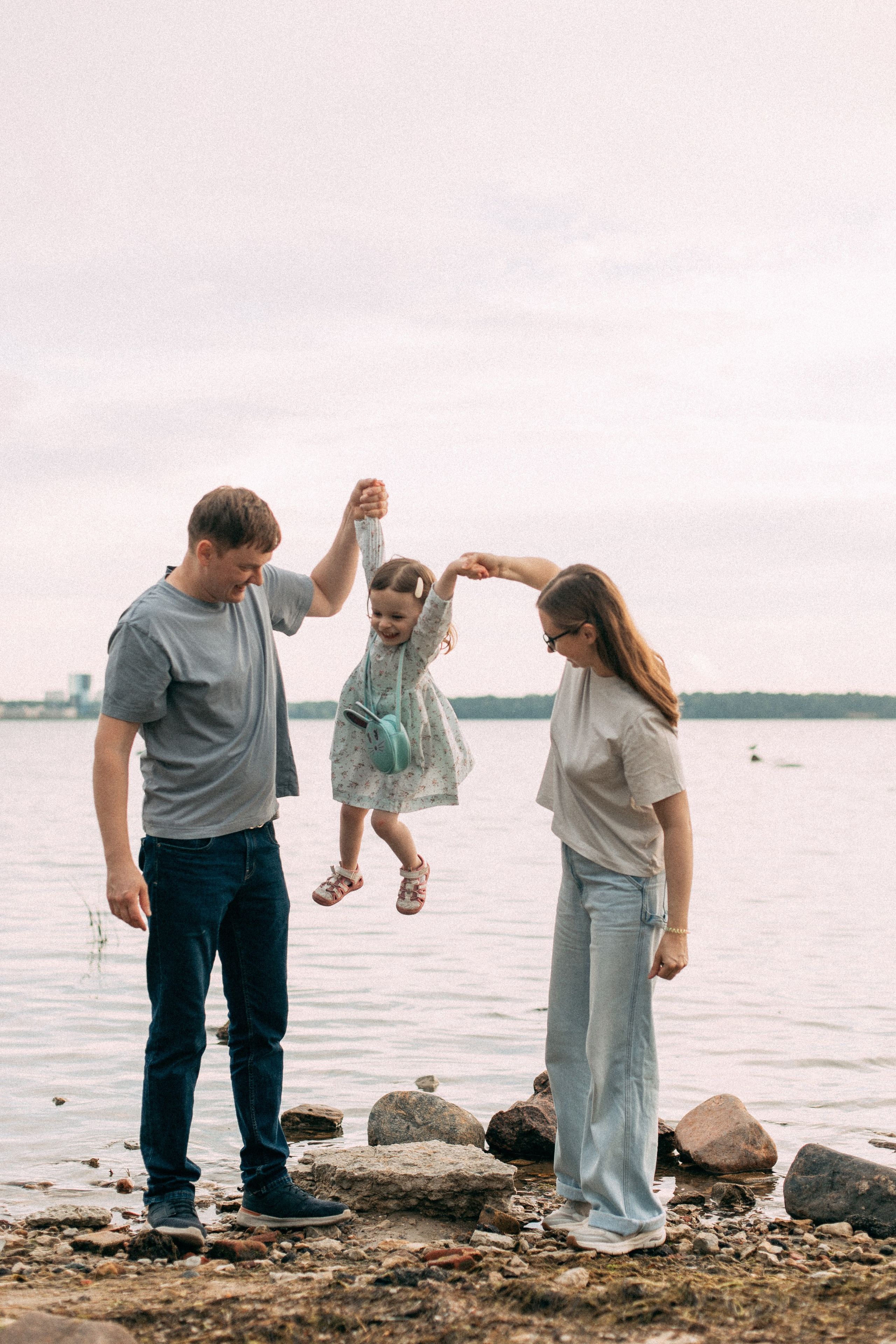 Арина, Сережа, Ника и Артем. Главная