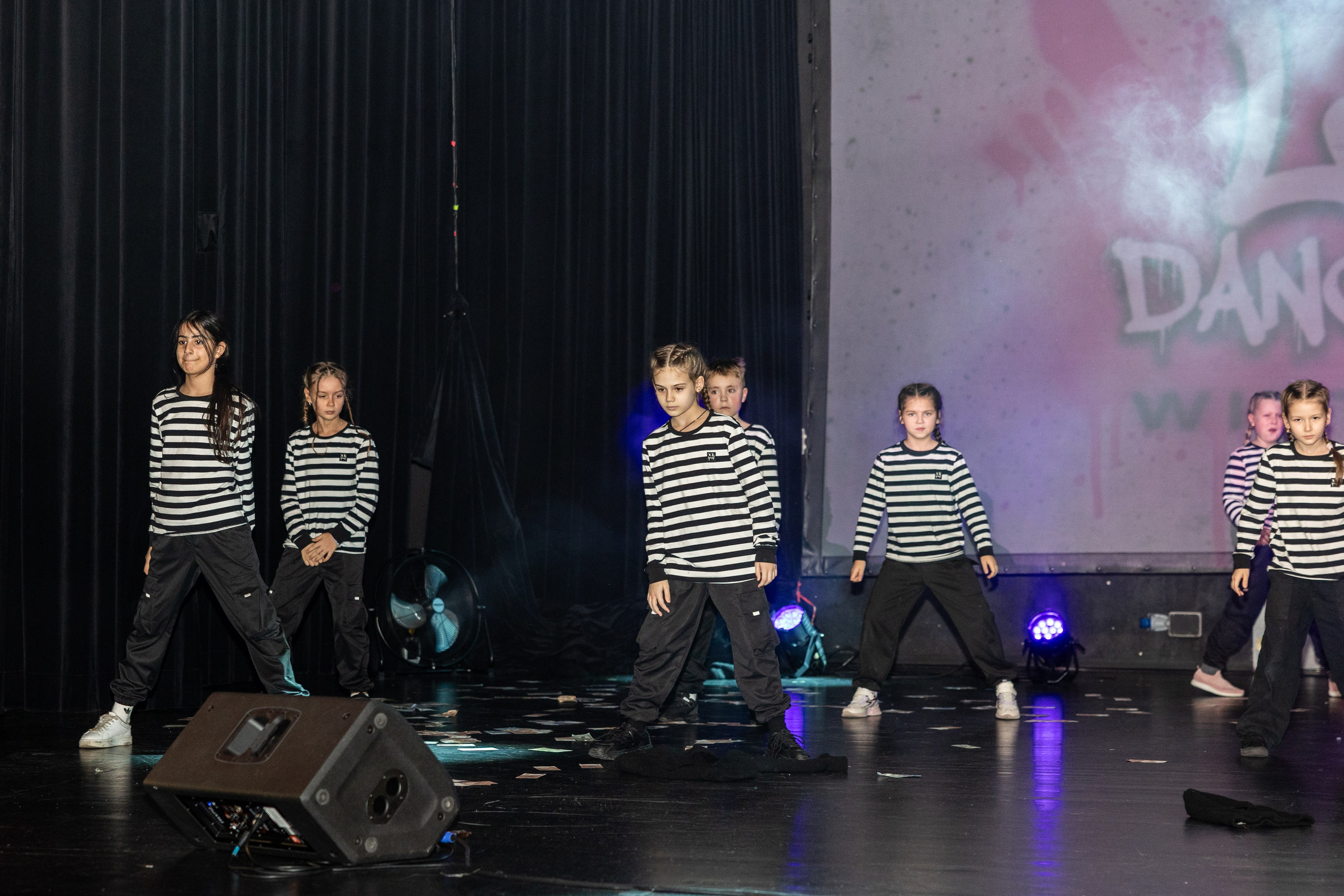 LEO DANCE SHOW WINTER 2025. Семейный и детский фотограф в Варшаве Мила Бобровская