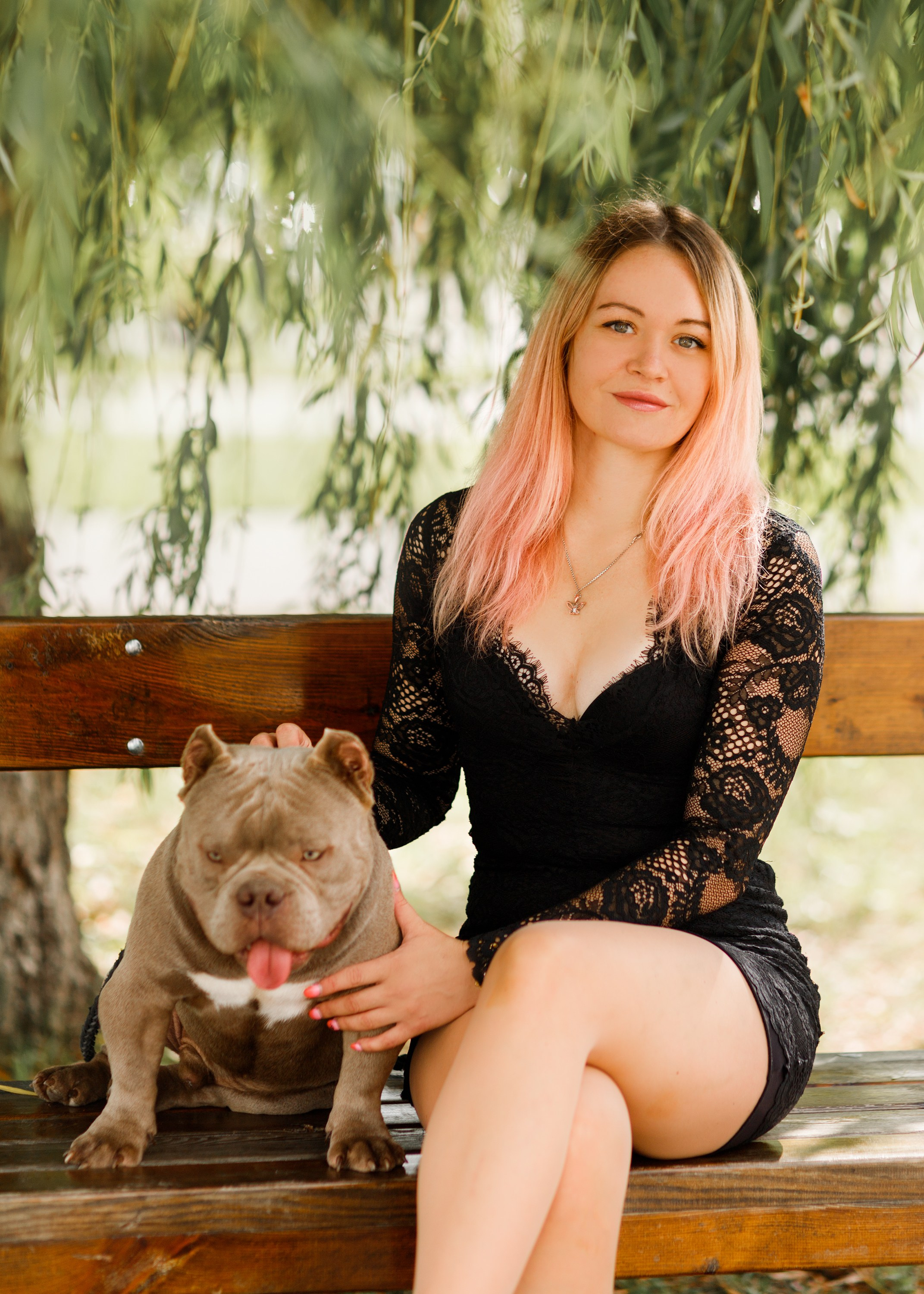 Alesya & her bullies. Kaja | fotograf we Wrocławiu | ludzie i psy