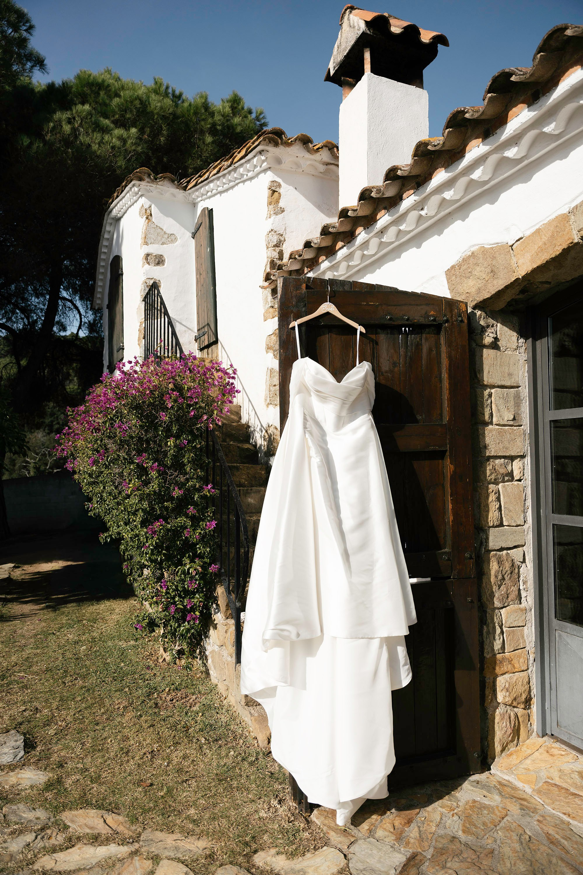 Donielle and Edwin. Fotógrafos de bodas de destino y creadores de contenido con base en España