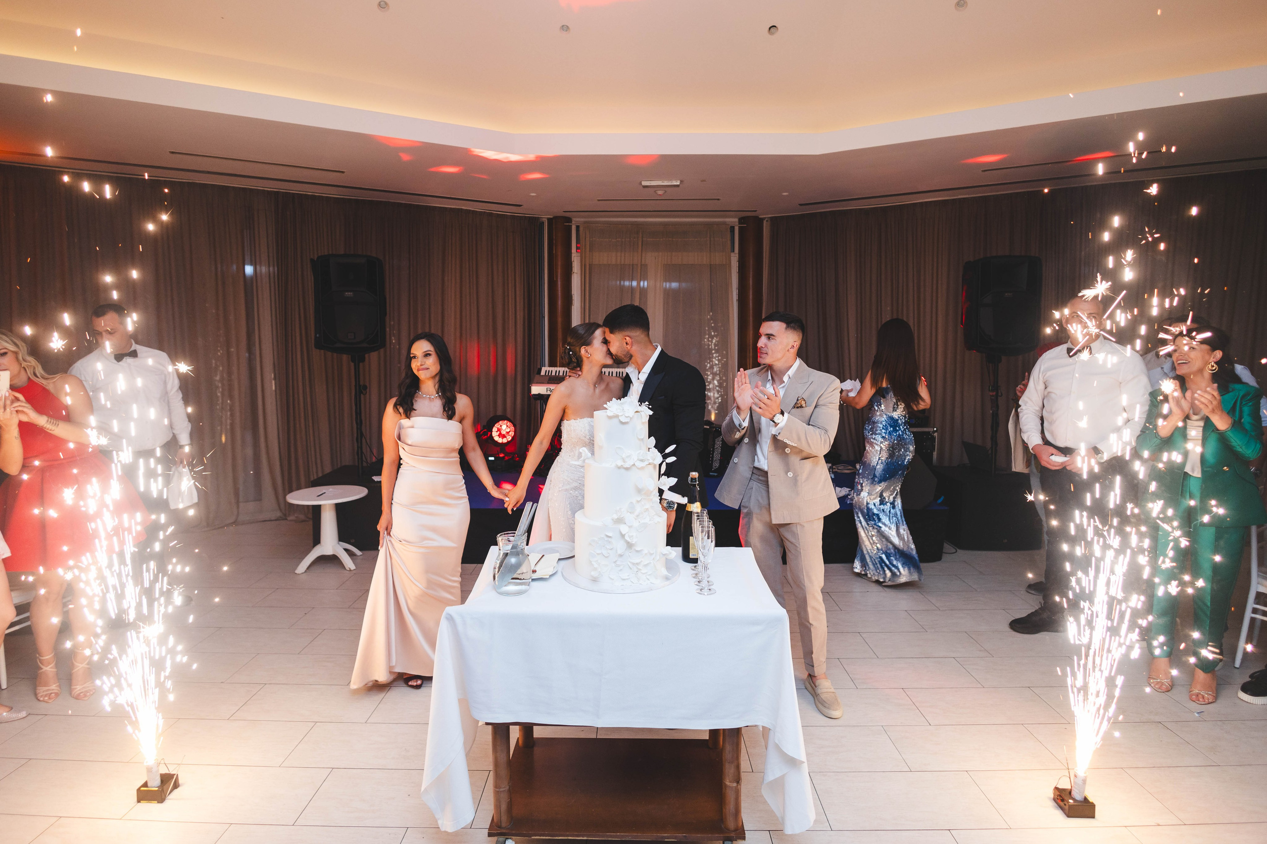 VUK I ANDJELA. Wedding photographer Nermin Kajosevic