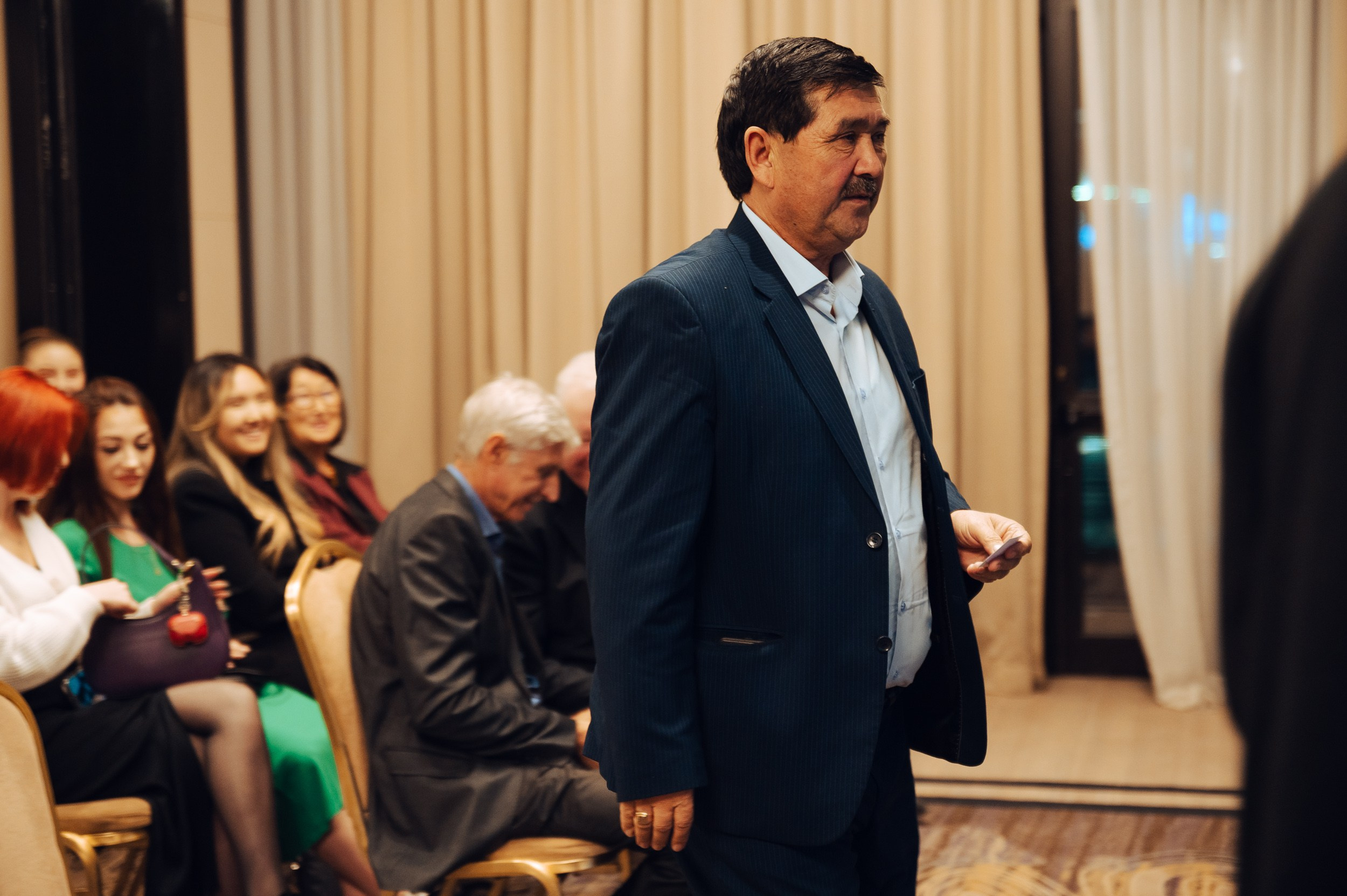 Pre-IPO |Презентация. Фотограф в Бишкеке Андрей Кавешников