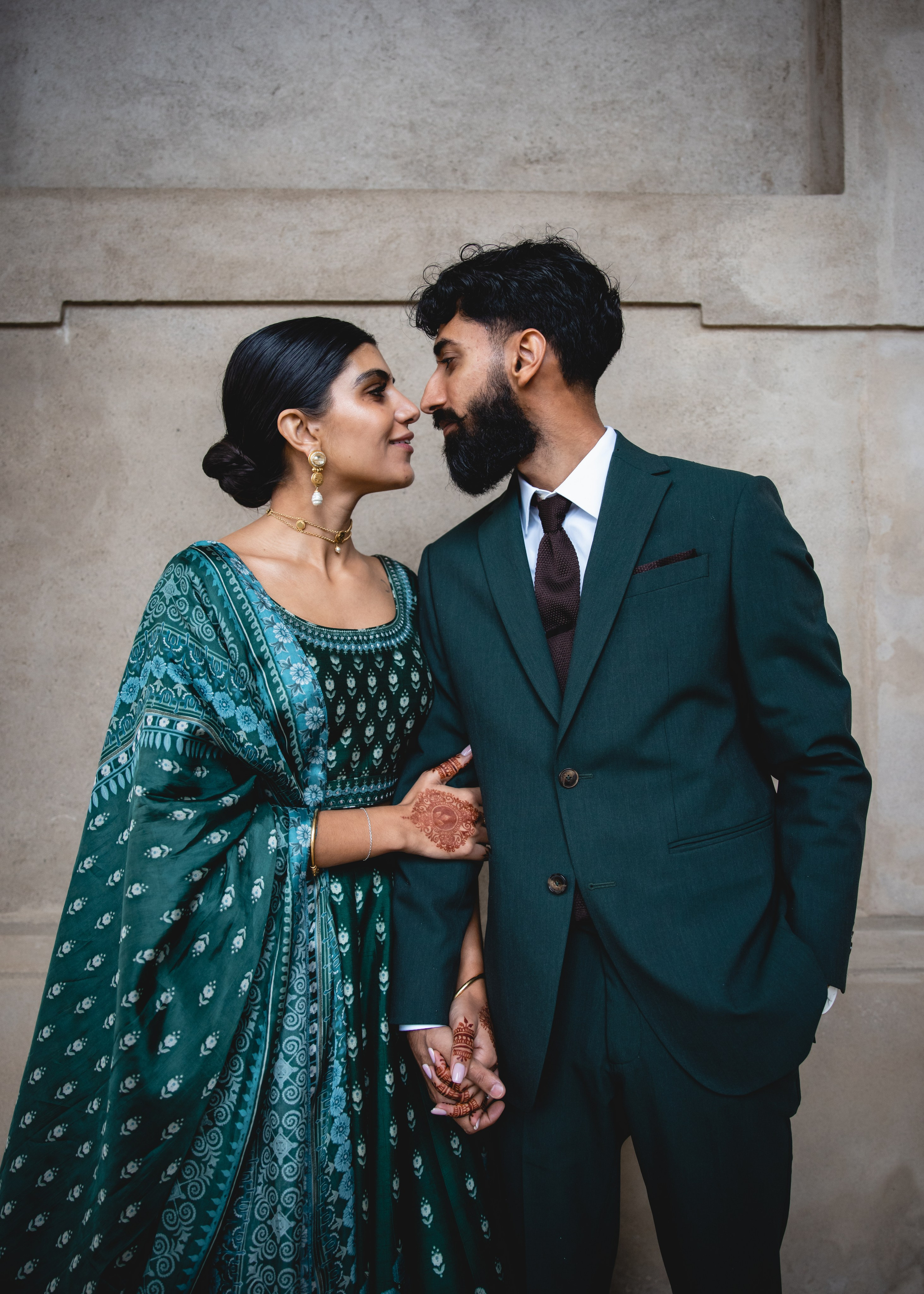 Indian style. Professional wedding photographer in Copenhagen, Denmark — Julia Byron