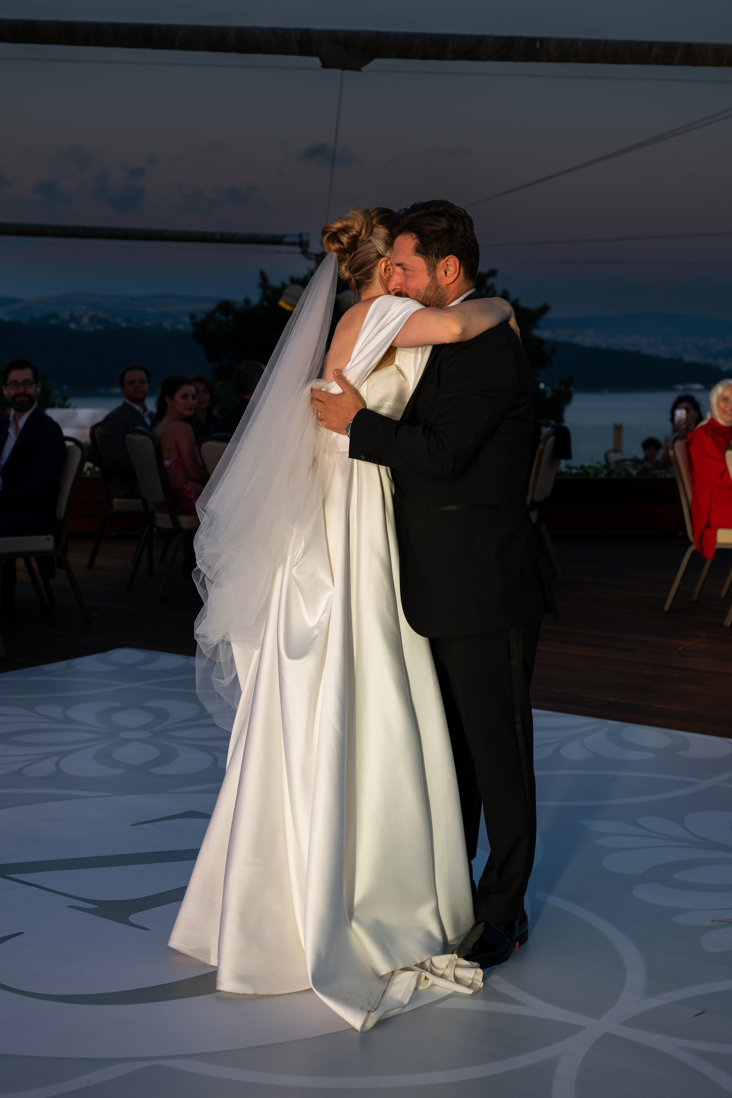 Love Across the Bosphorus. JourneyUP Visuals