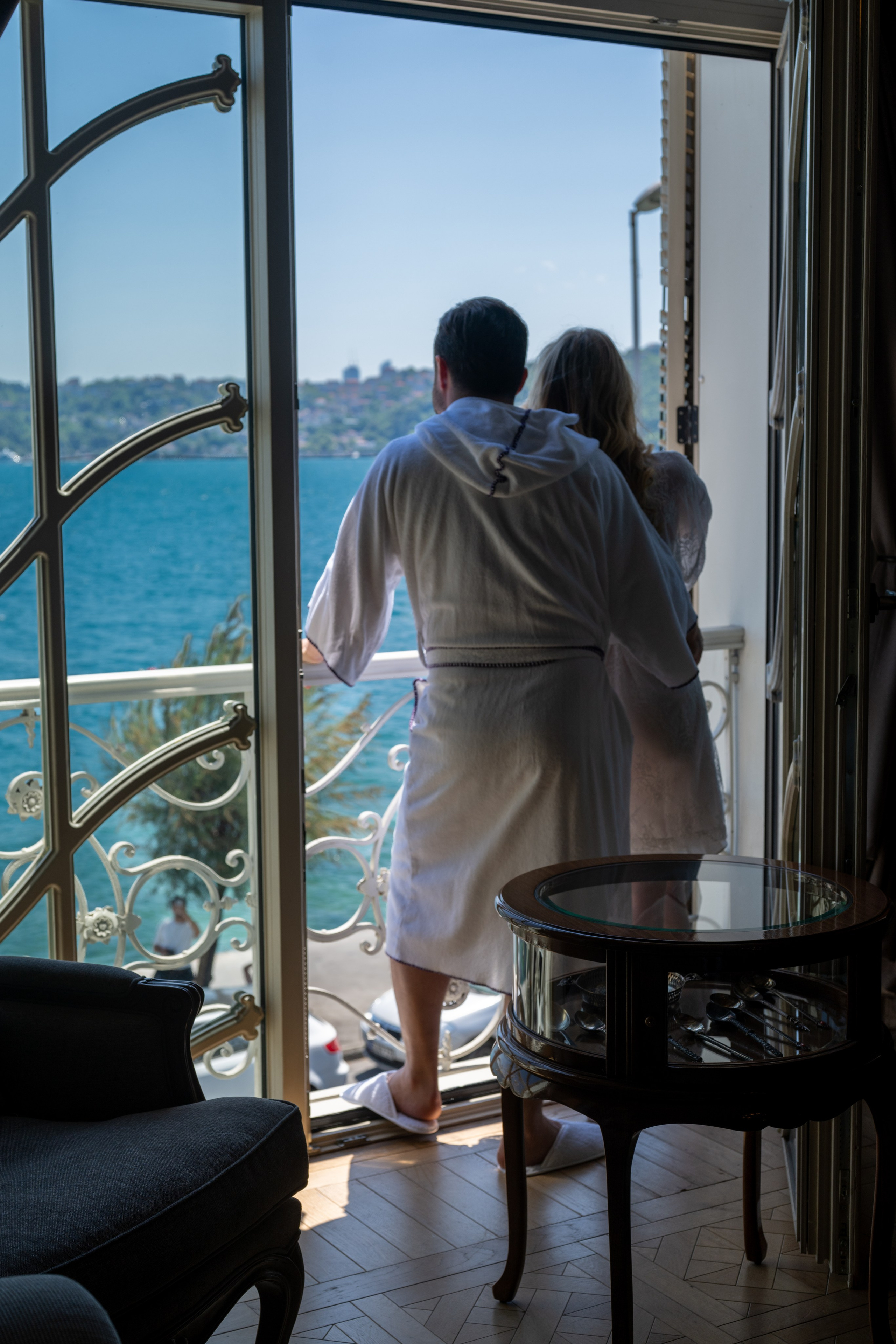 Love Across the Bosphorus. JourneyUP Visuals