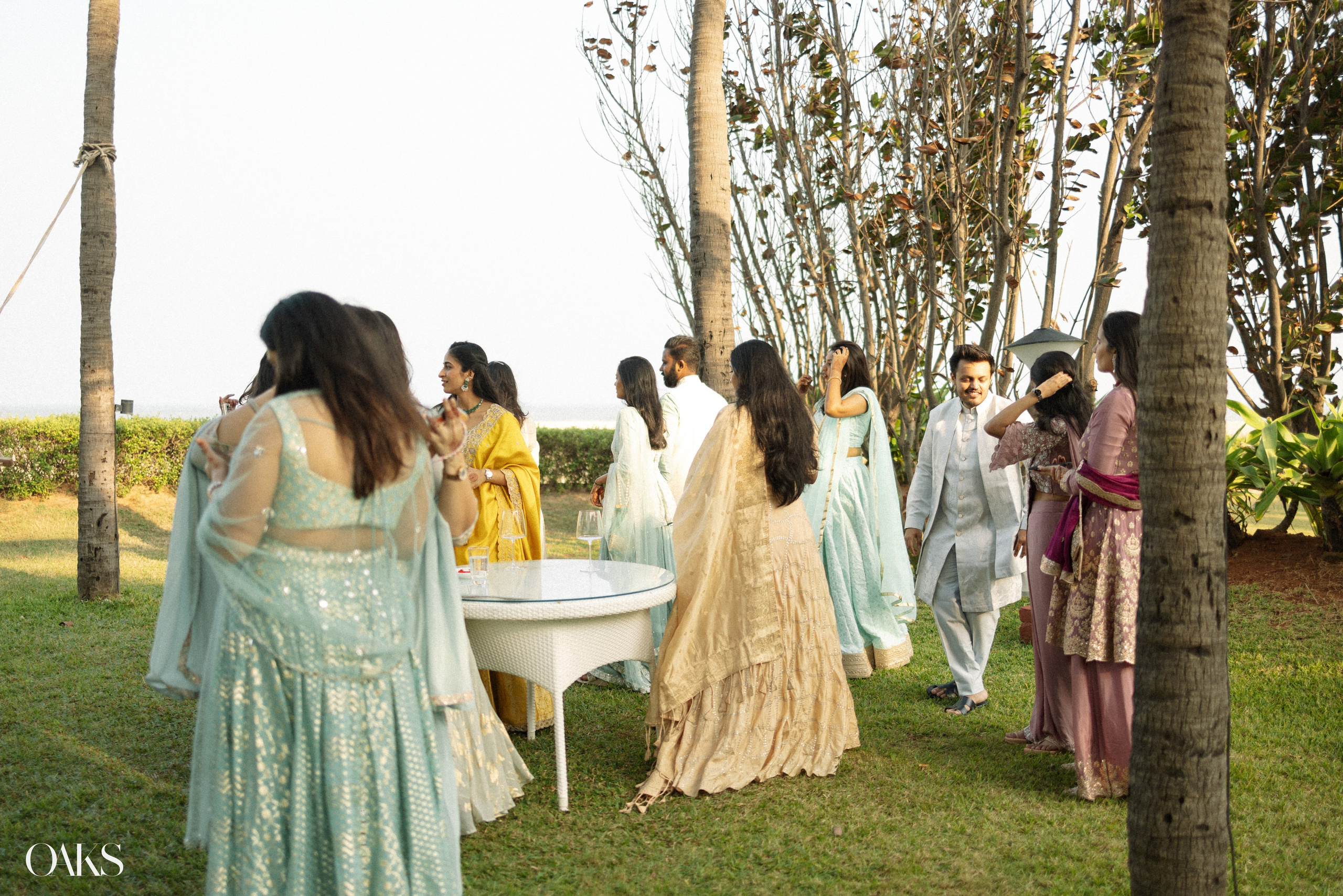 Rahul Pooja. Wedding & Editorial Photographer | Anandshivadas