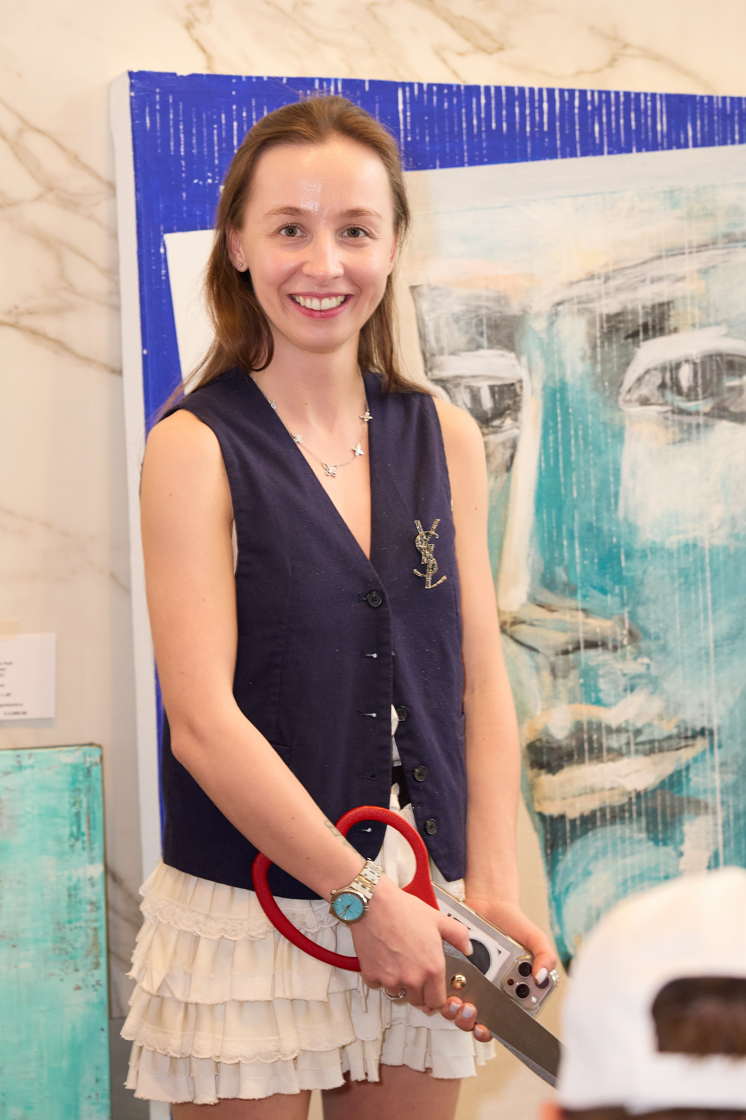 Авторская благотворительная художественная выставка Дианы Бортник. Фотограф Юлия Маковеева