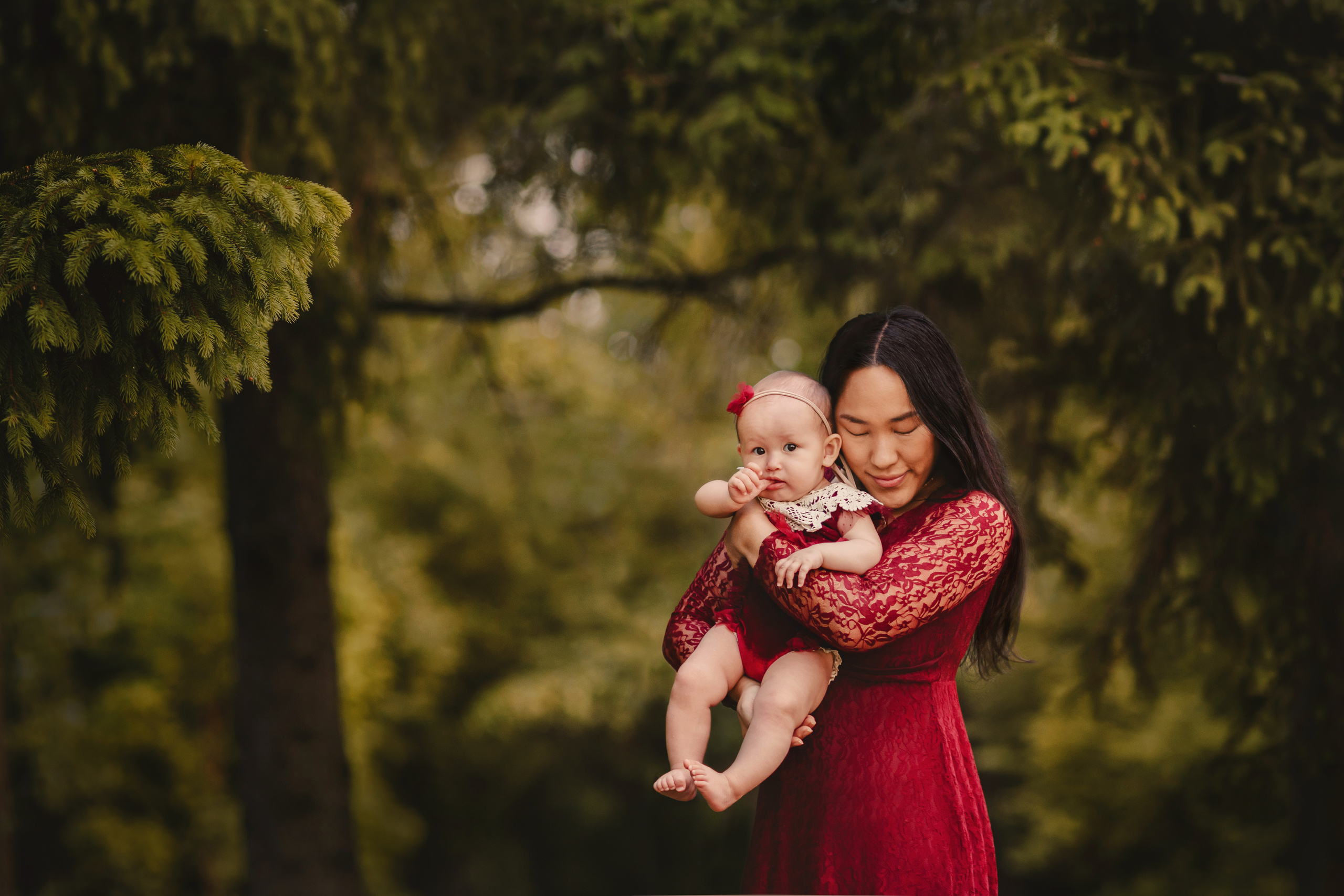 FAMILY / MATERNITY. Ottawa Newborn and Baby Newborn Photographer Elena Helali