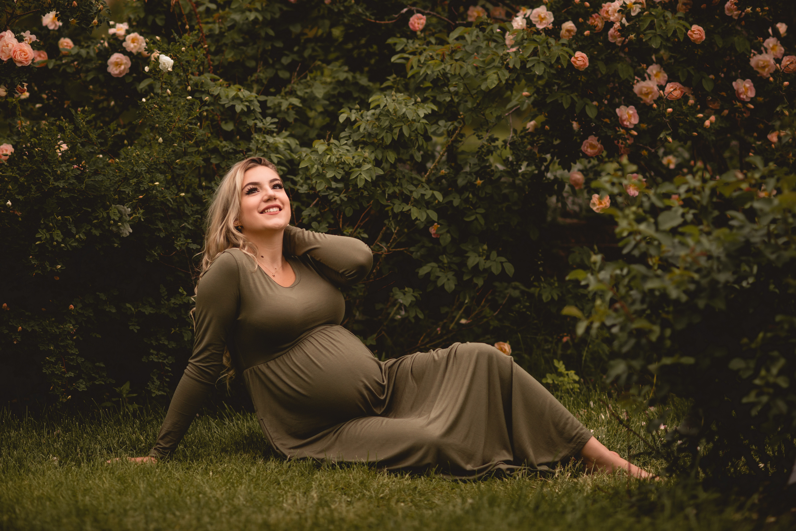 FAMILY / MATERNITY. Ottawa Newborn and Baby Newborn Photographer Elena Helali