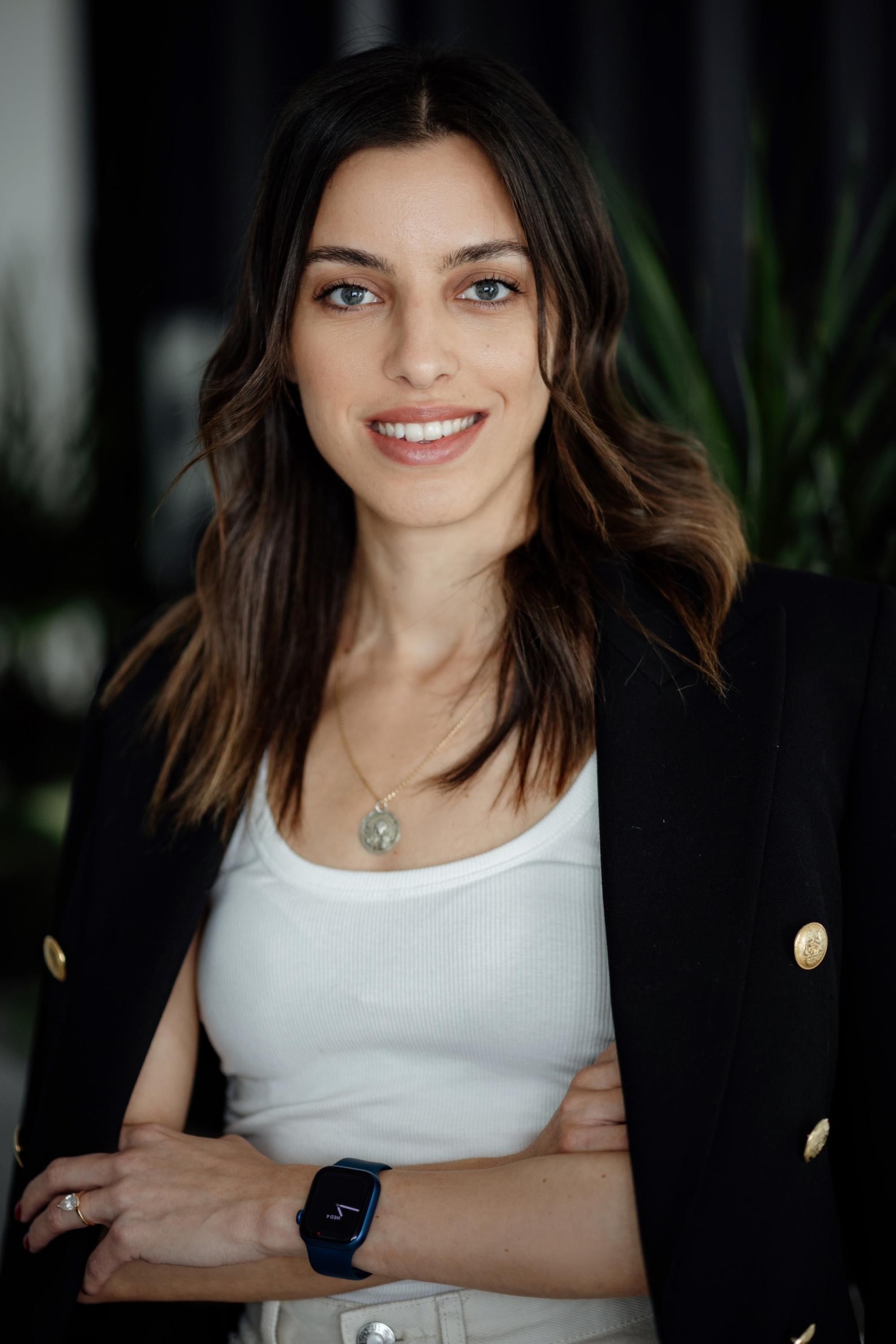 PAYABL. Family and business portrait’s photographer in Cyprus